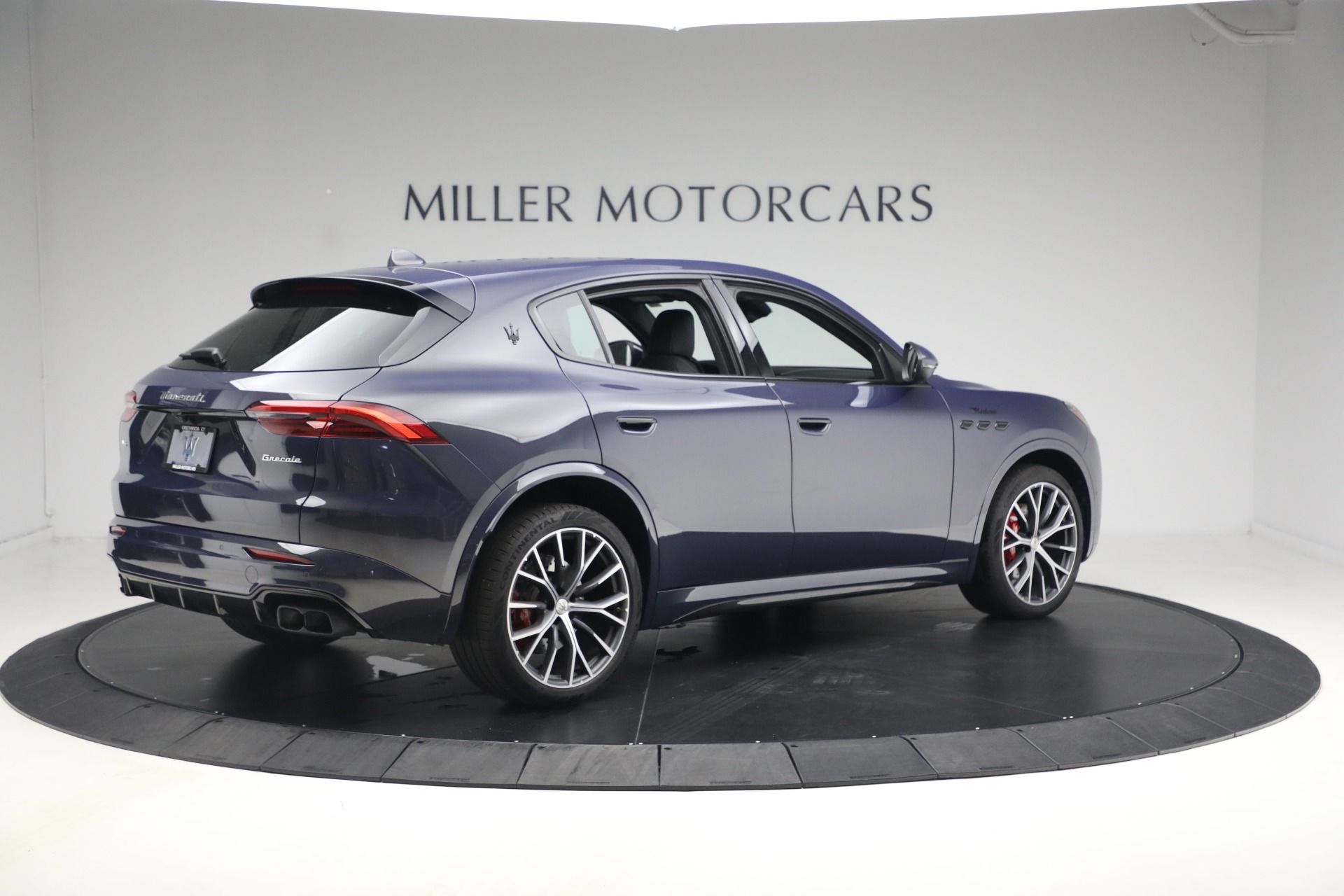New-2026-Maserati-Grecale-Modena