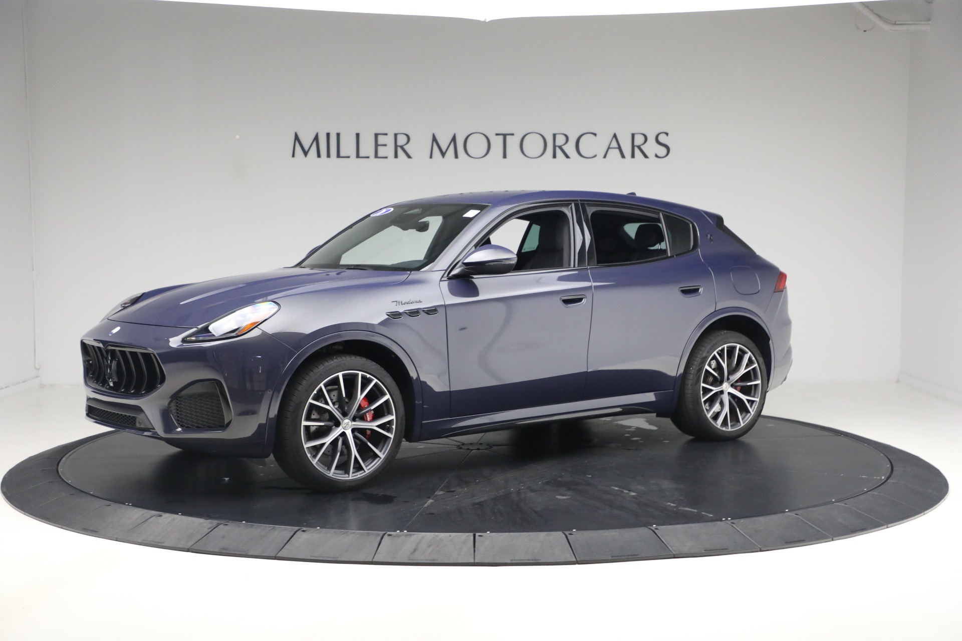 New-2026-Maserati-Grecale-Modena