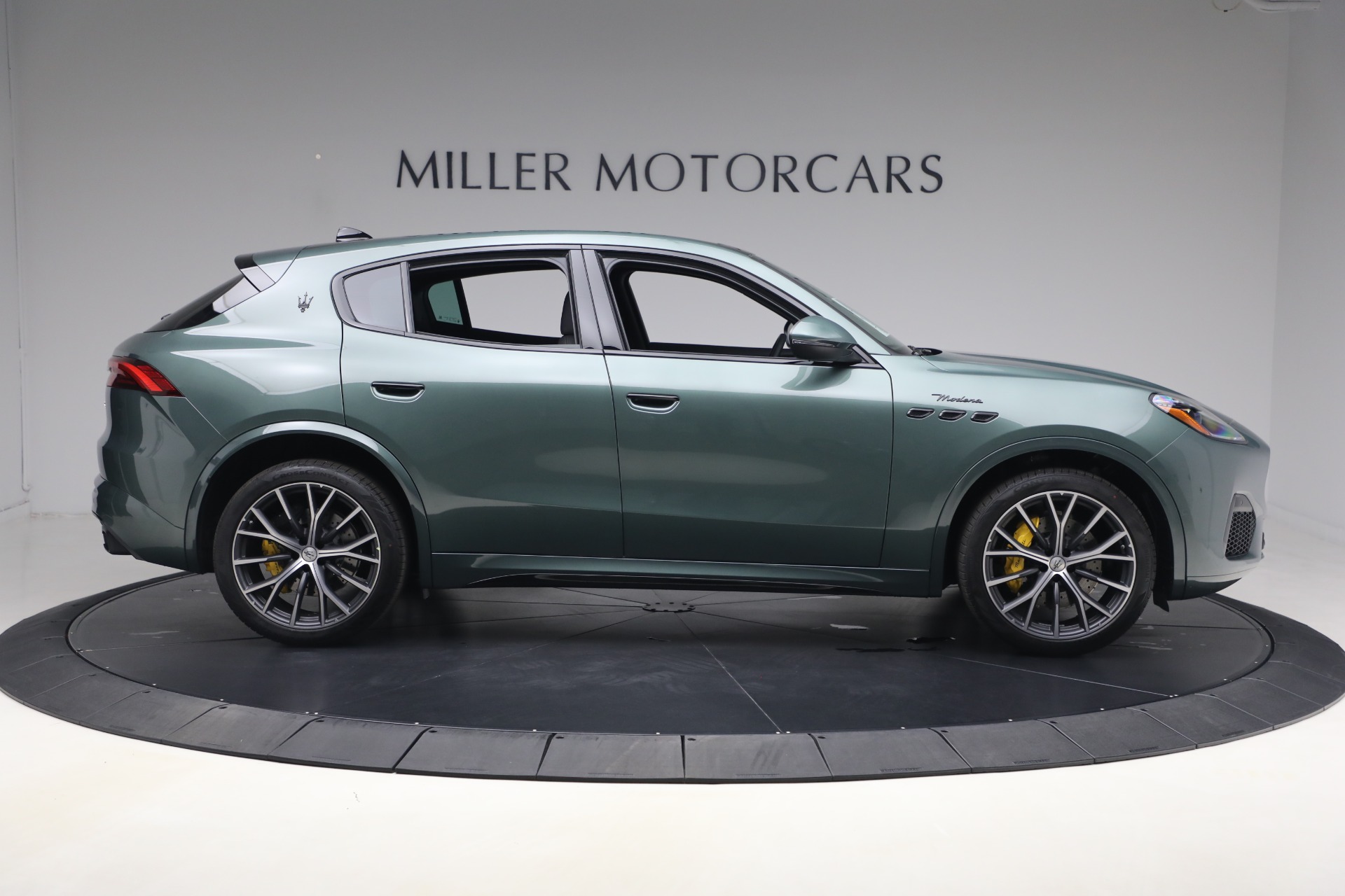 New-2026-Maserati-Grecale-Modena-V6