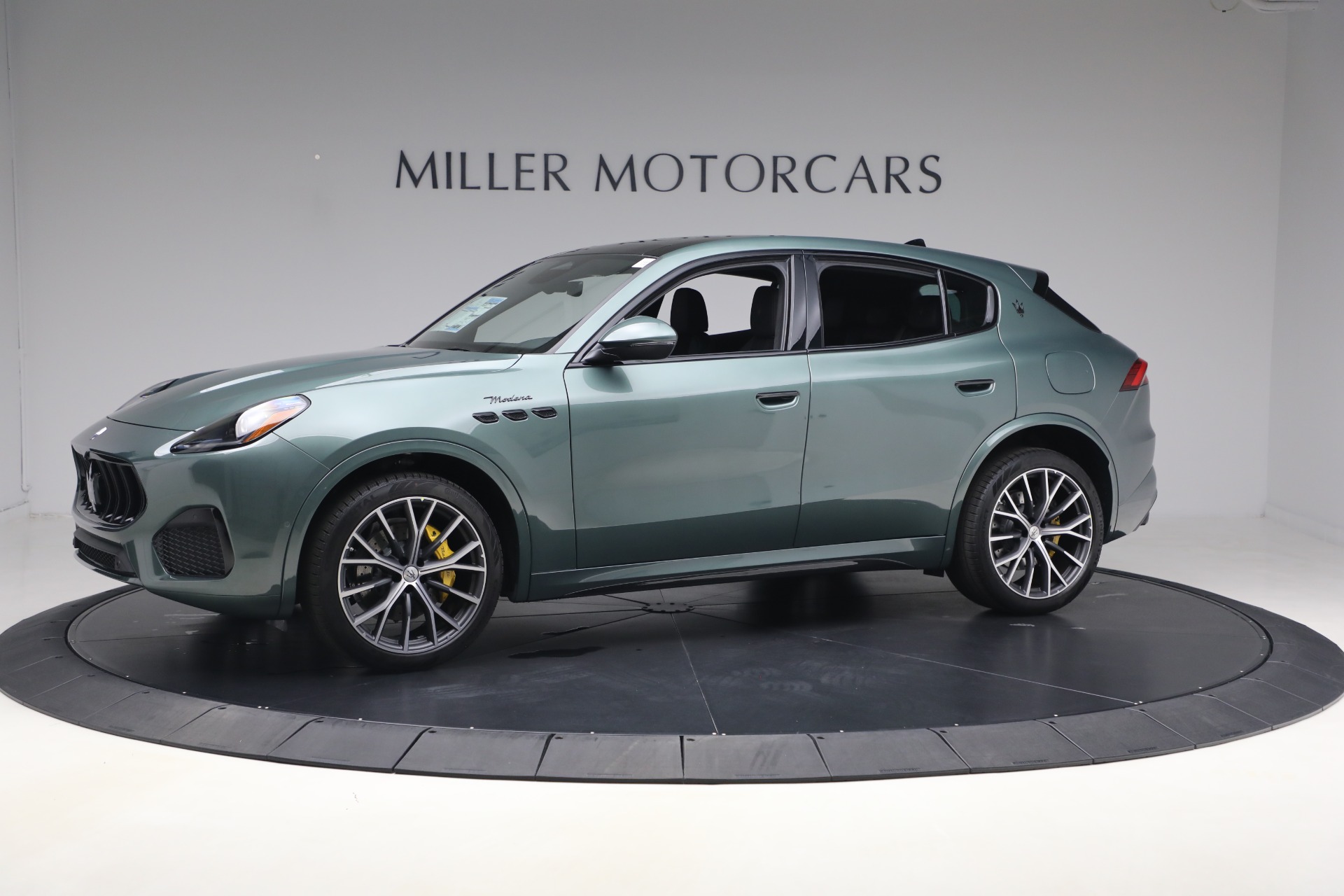 New-2026-Maserati-Grecale-Modena-V6