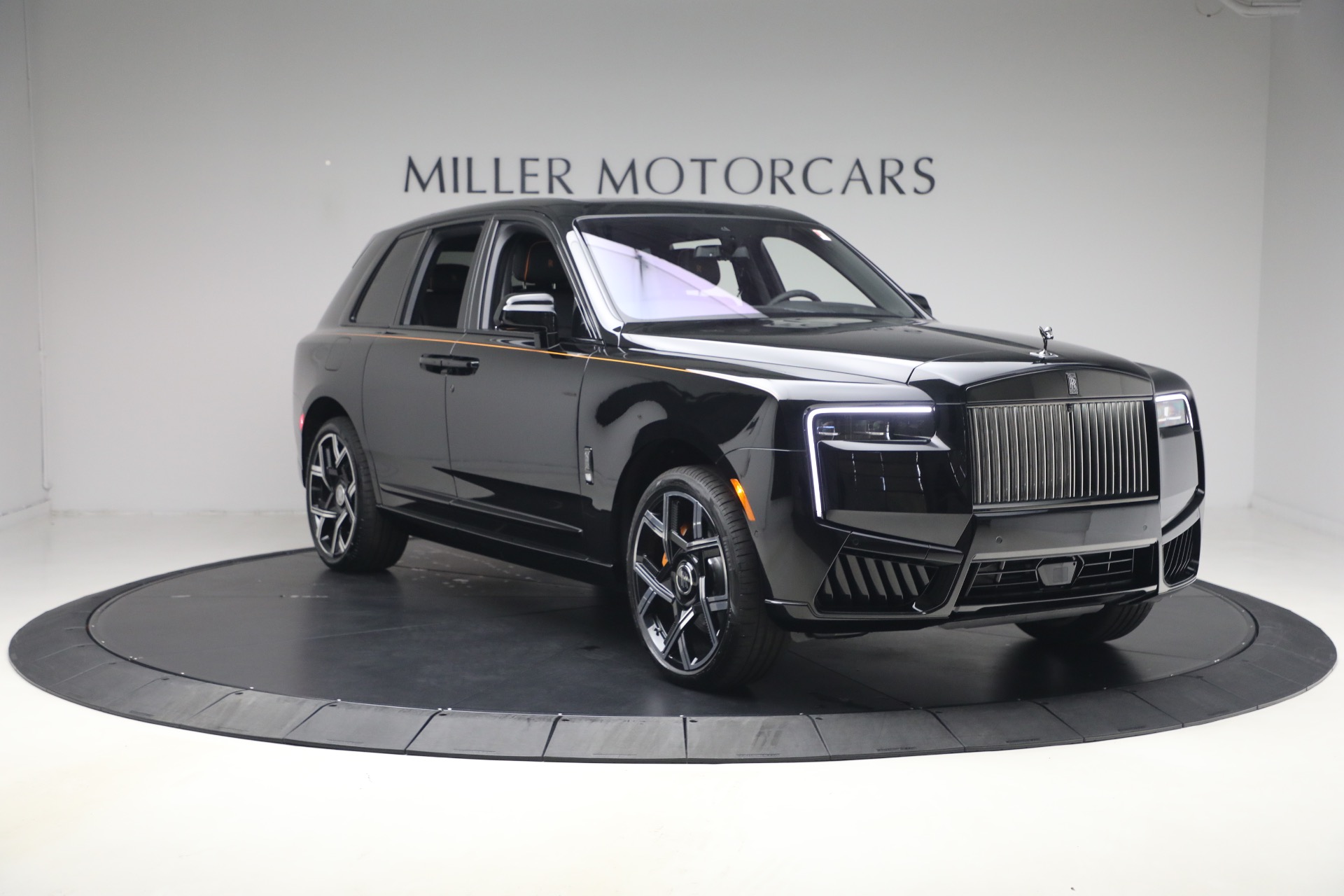 New-2026-Rolls-Royce-Black-Badge-Cullinan