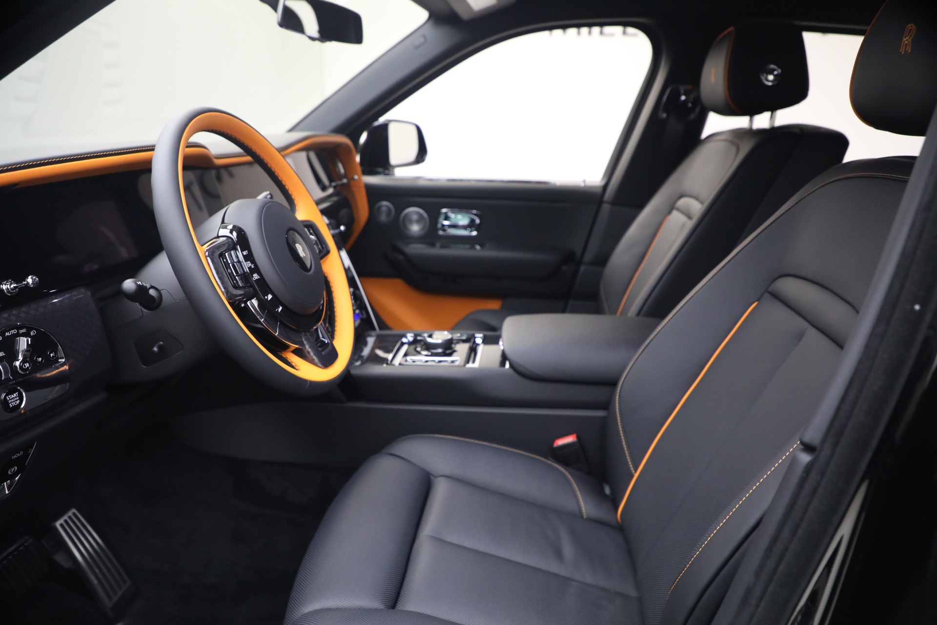 New-2026-Rolls-Royce-Black-Badge-Cullinan