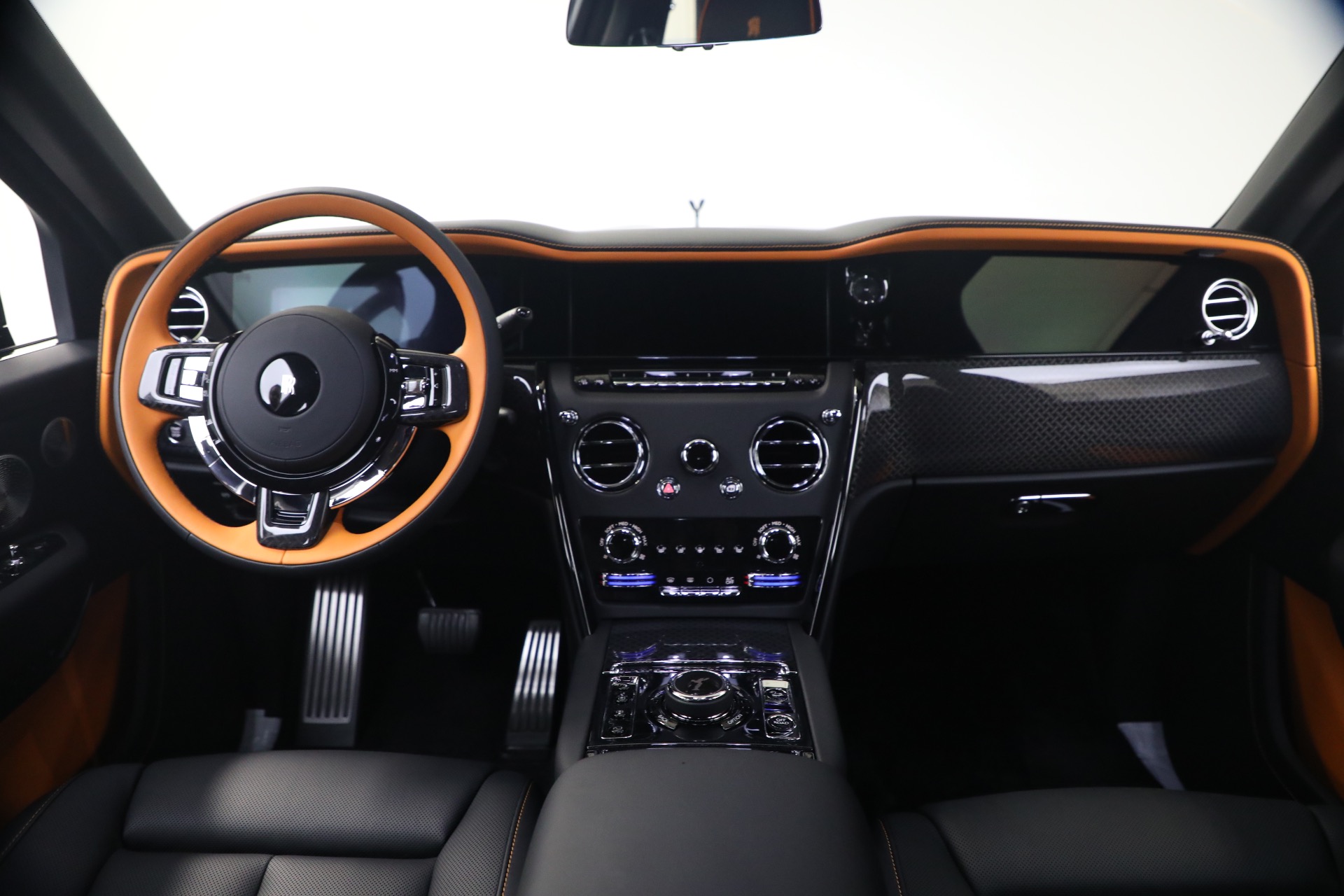 New-2026-Rolls-Royce-Black-Badge-Cullinan