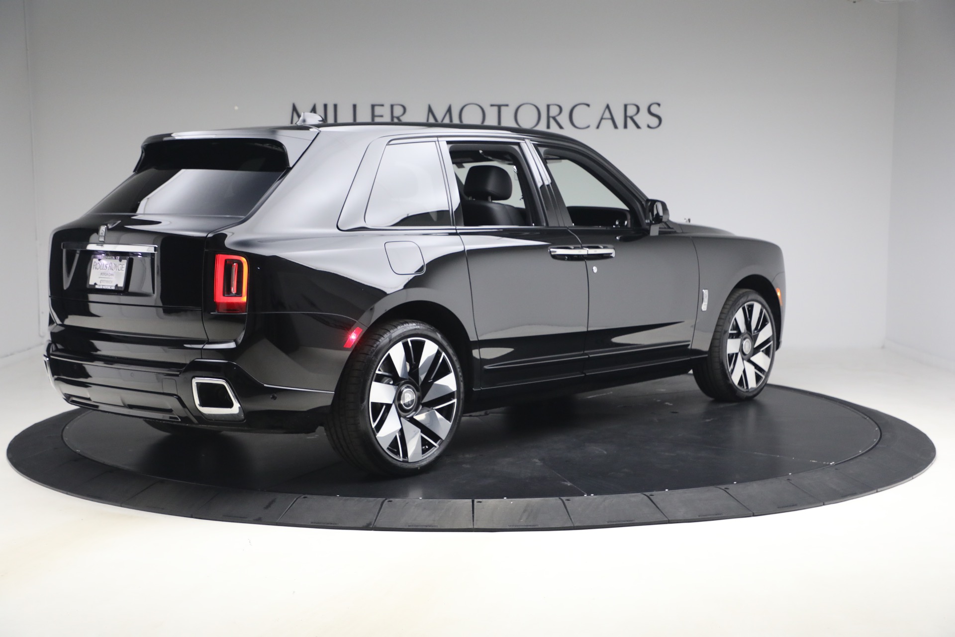 New-2026-Rolls-Royce-Cullinan