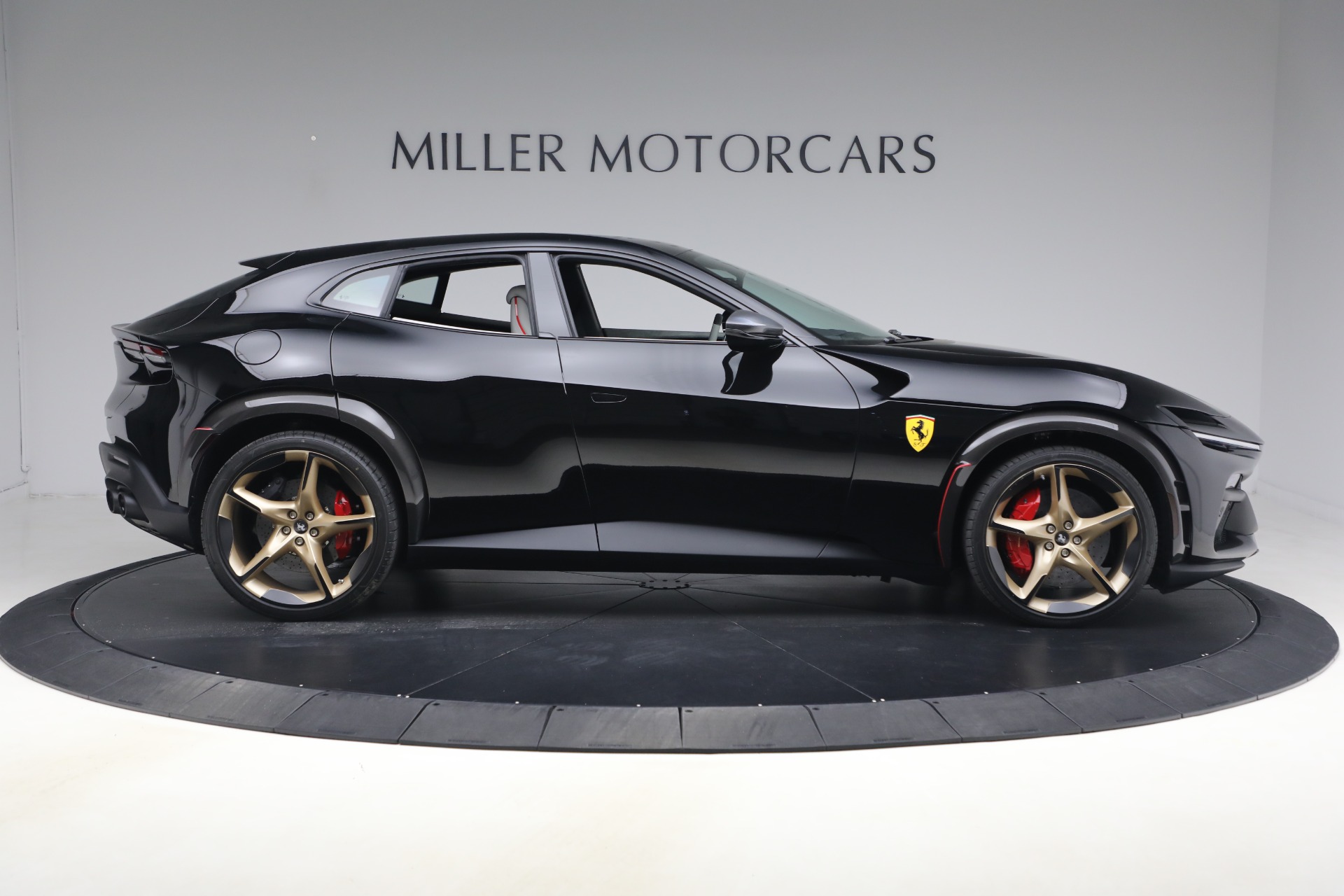 Used-2025-Ferrari-Purosangue