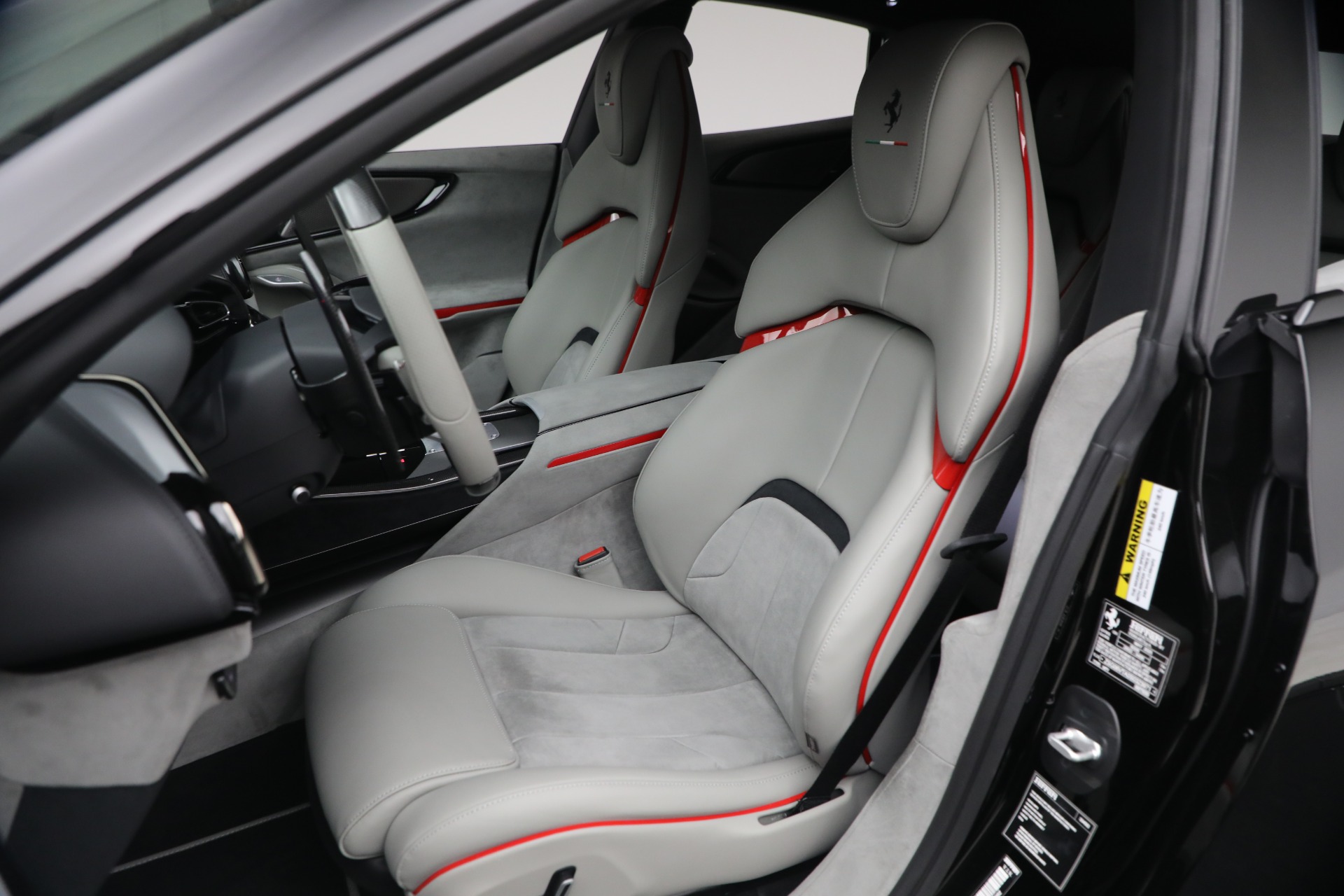 Used-2025-Ferrari-Purosangue