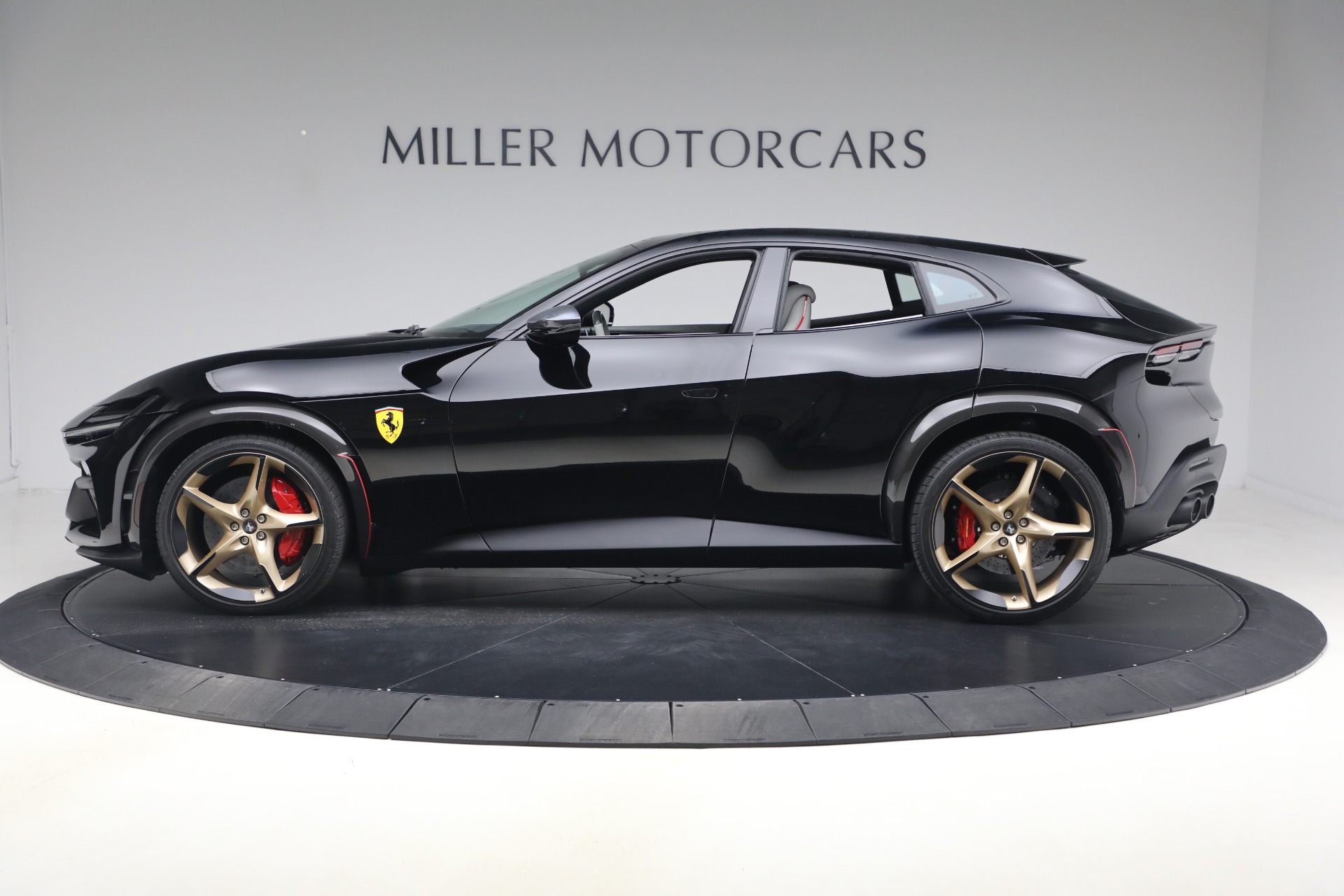 Used-2025-Ferrari-Purosangue