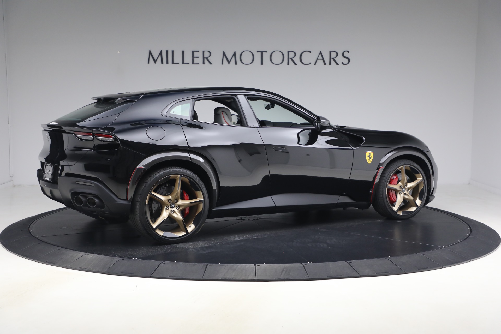 Used-2025-Ferrari-Purosangue