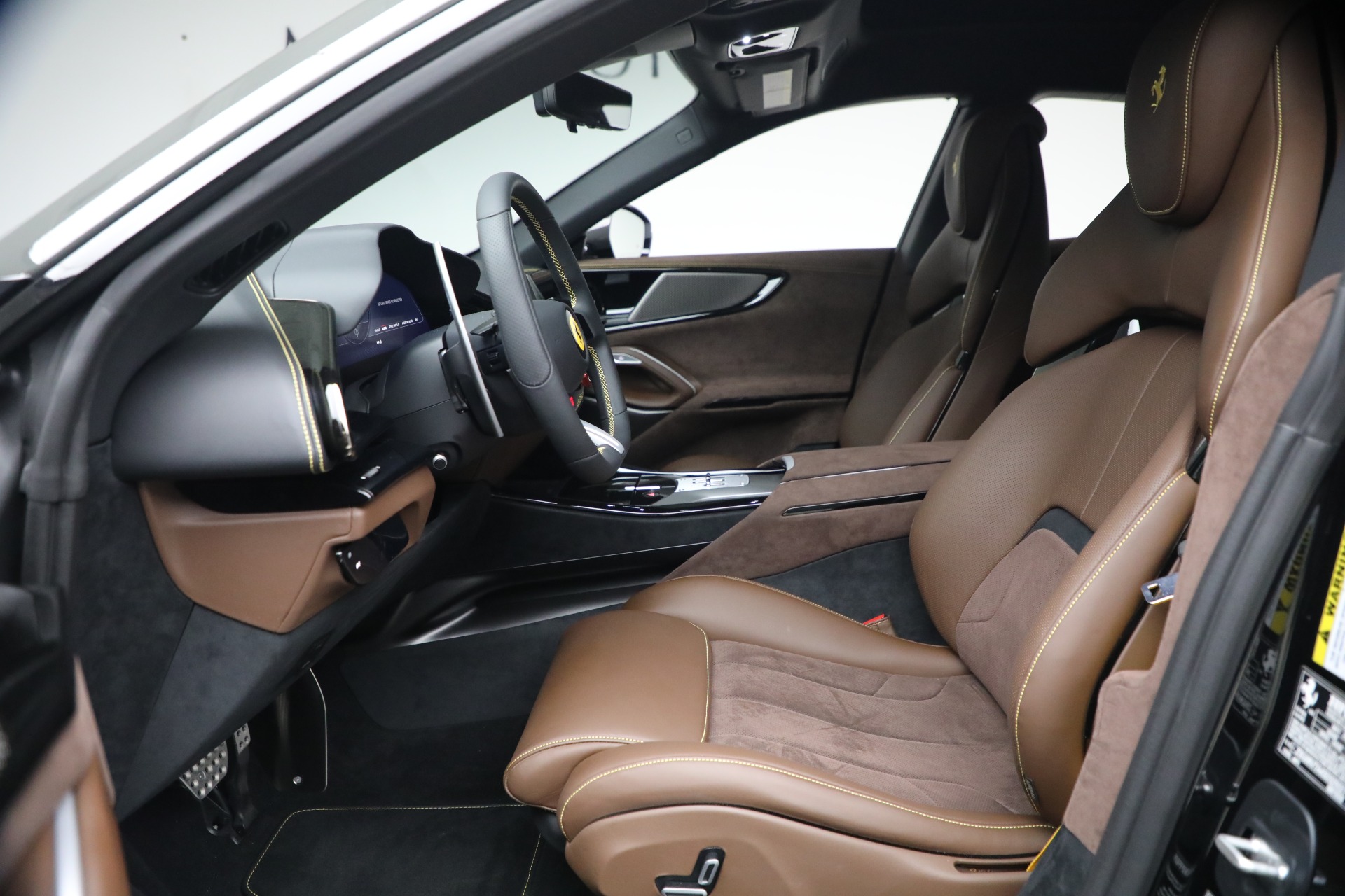 Used-2025-Ferrari-Purosangue