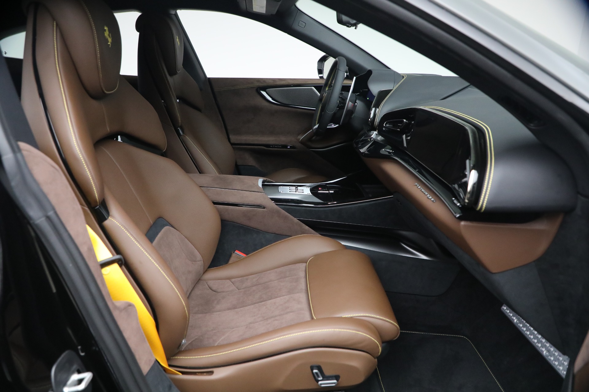 Used-2025-Ferrari-Purosangue