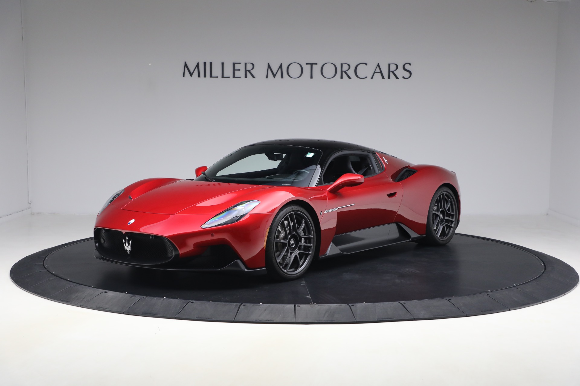 Used-2022-Maserati-MC20