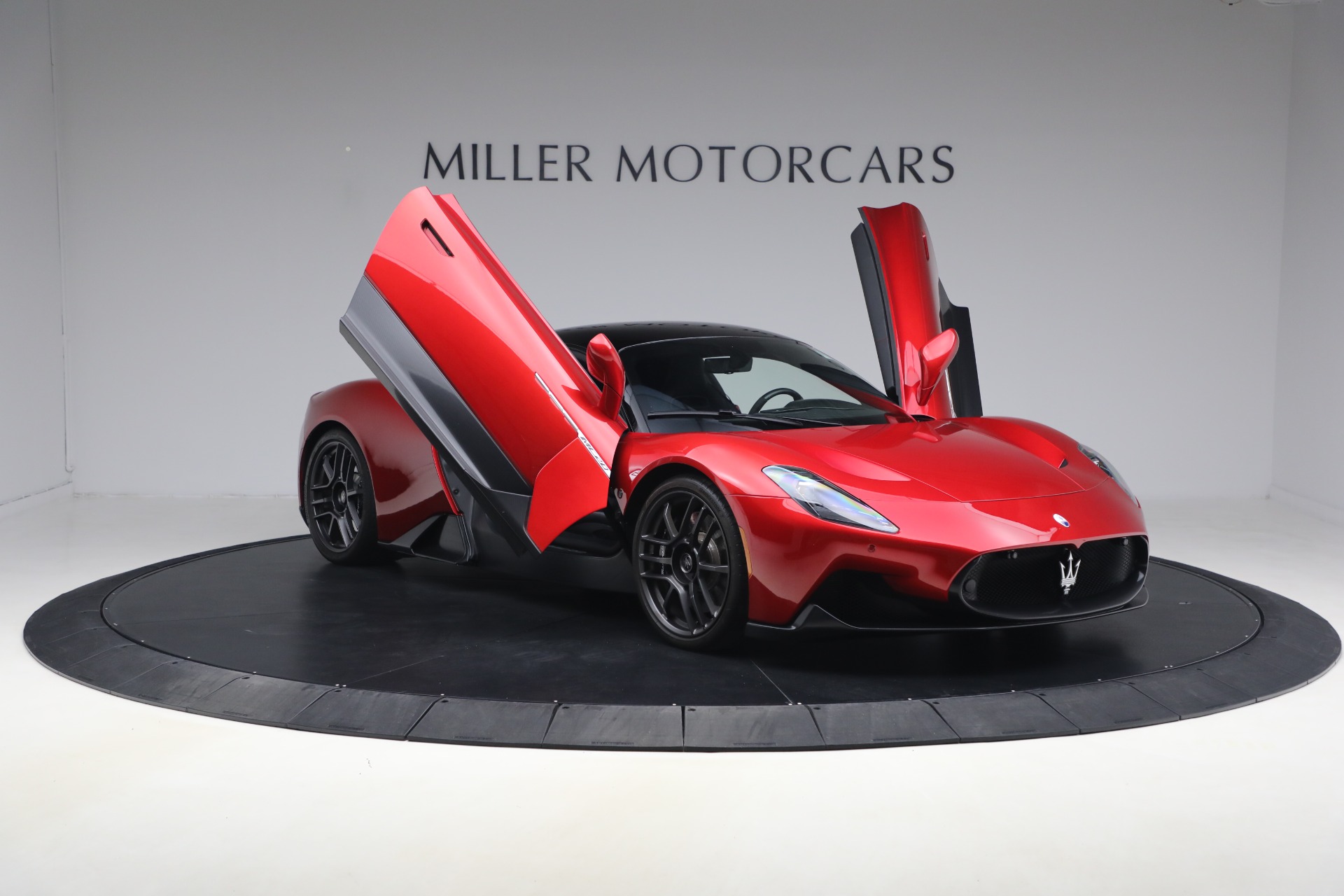 Used-2022-Maserati-MC20