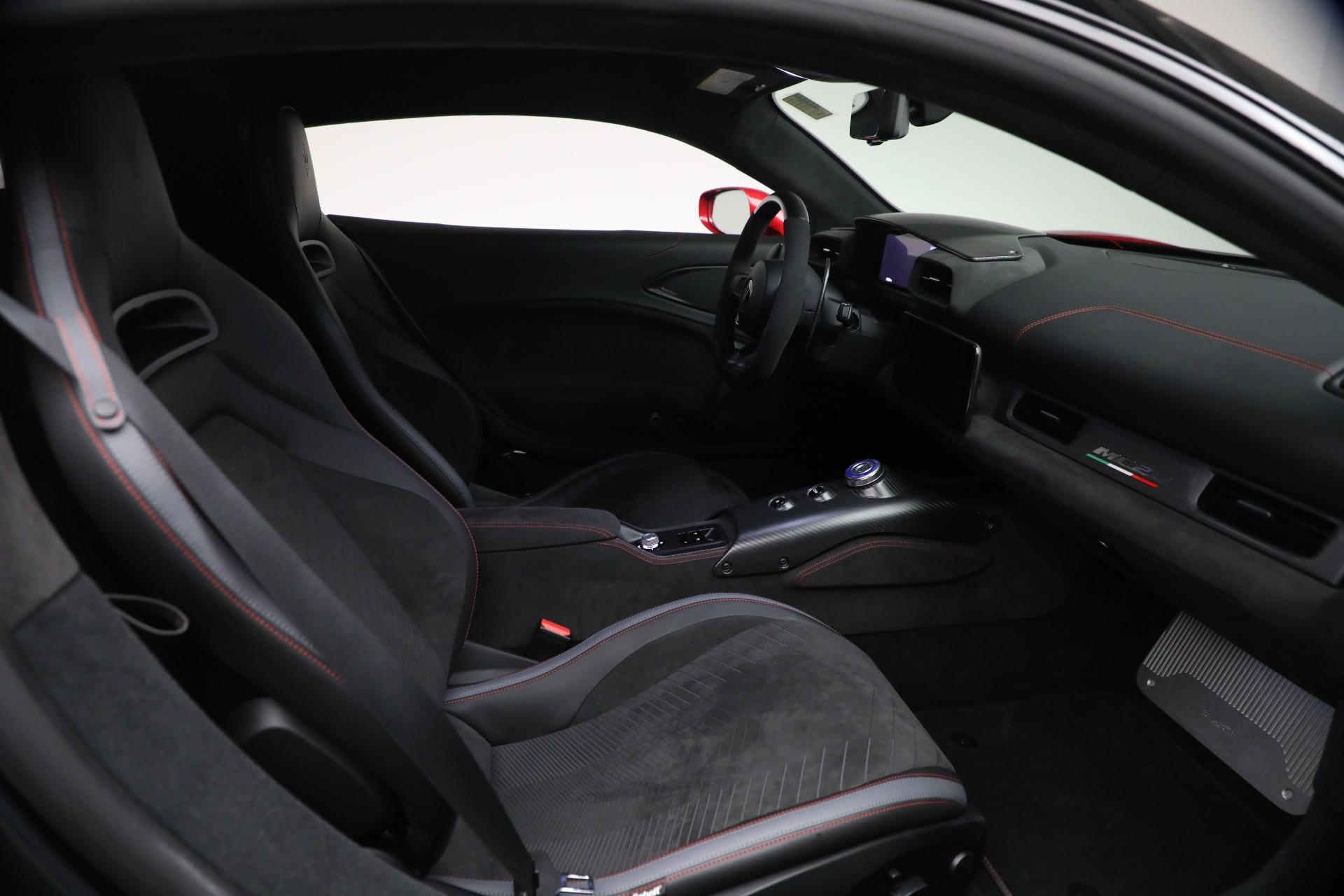 Used-2022-Maserati-MC20