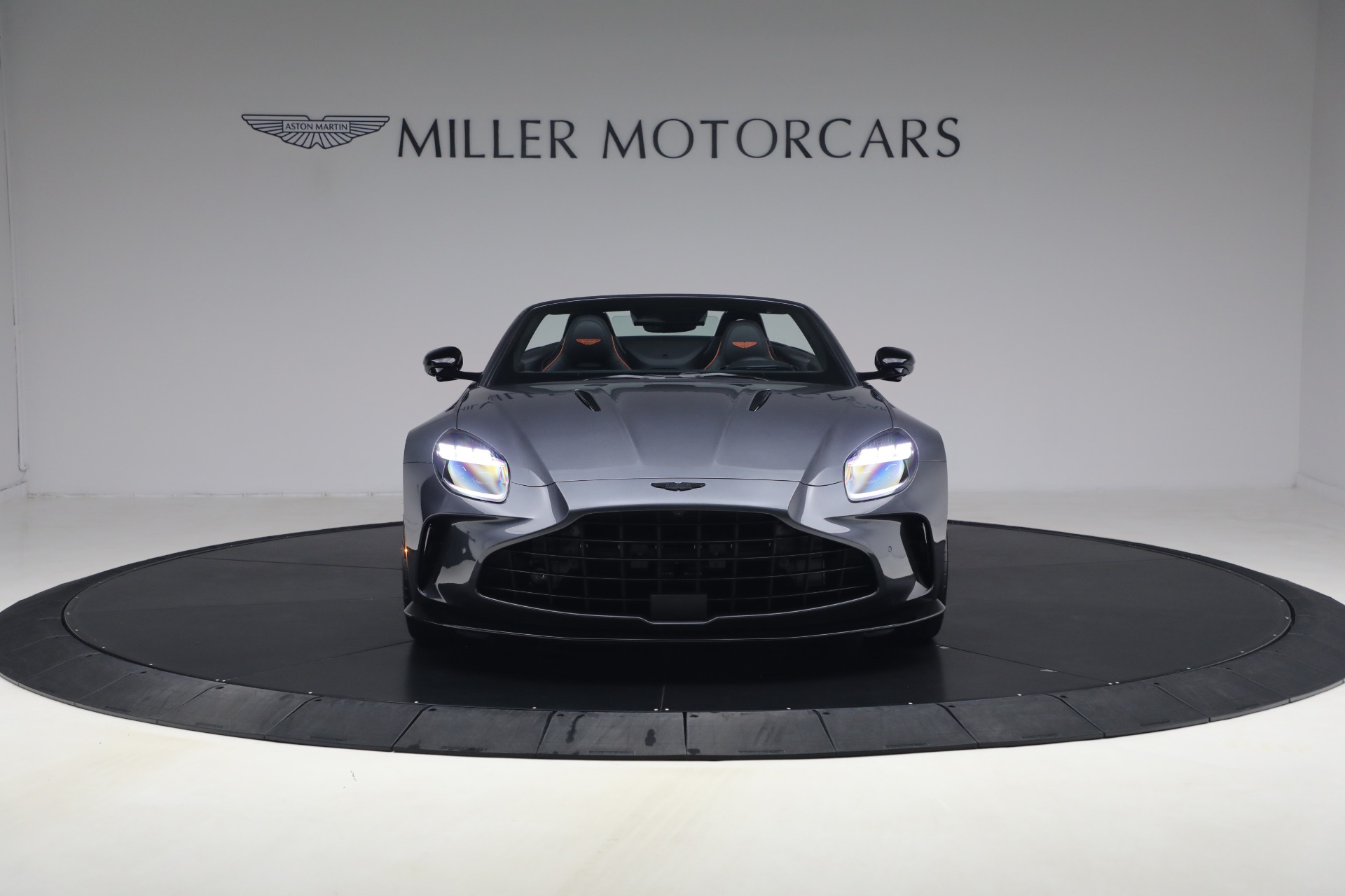 New-2026-Aston-Martin-Vantage-S-Roadster