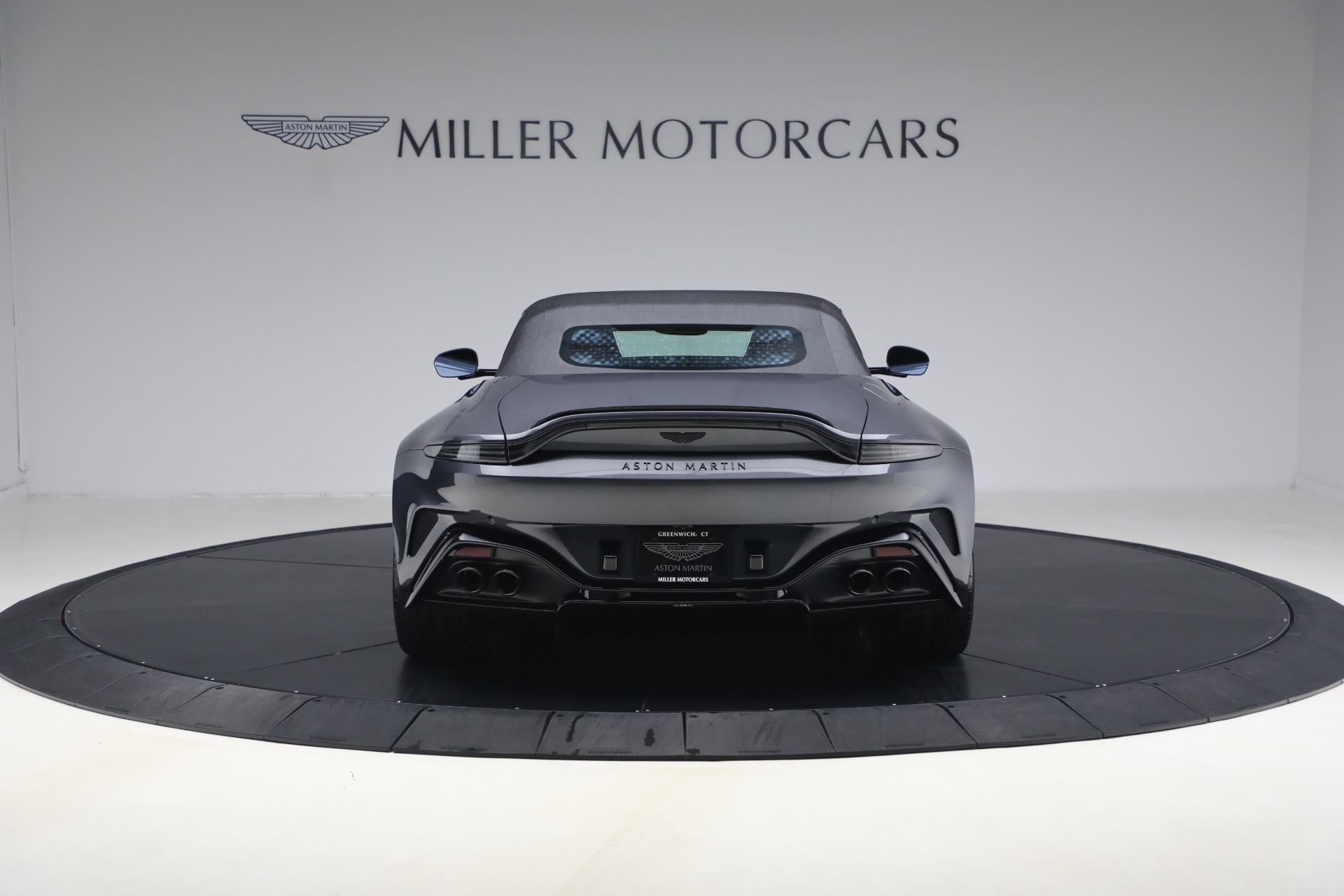 New-2026-Aston-Martin-Vantage-S-Roadster