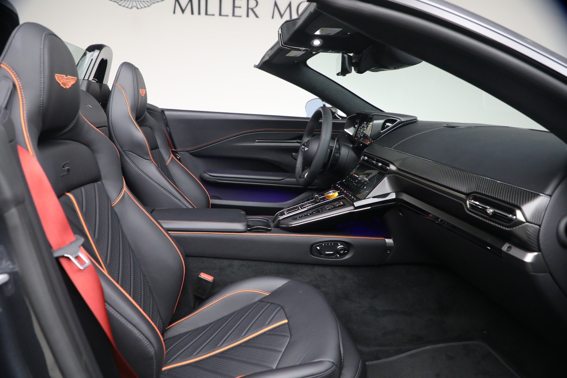 New-2026-Aston-Martin-Vantage-S-Roadster