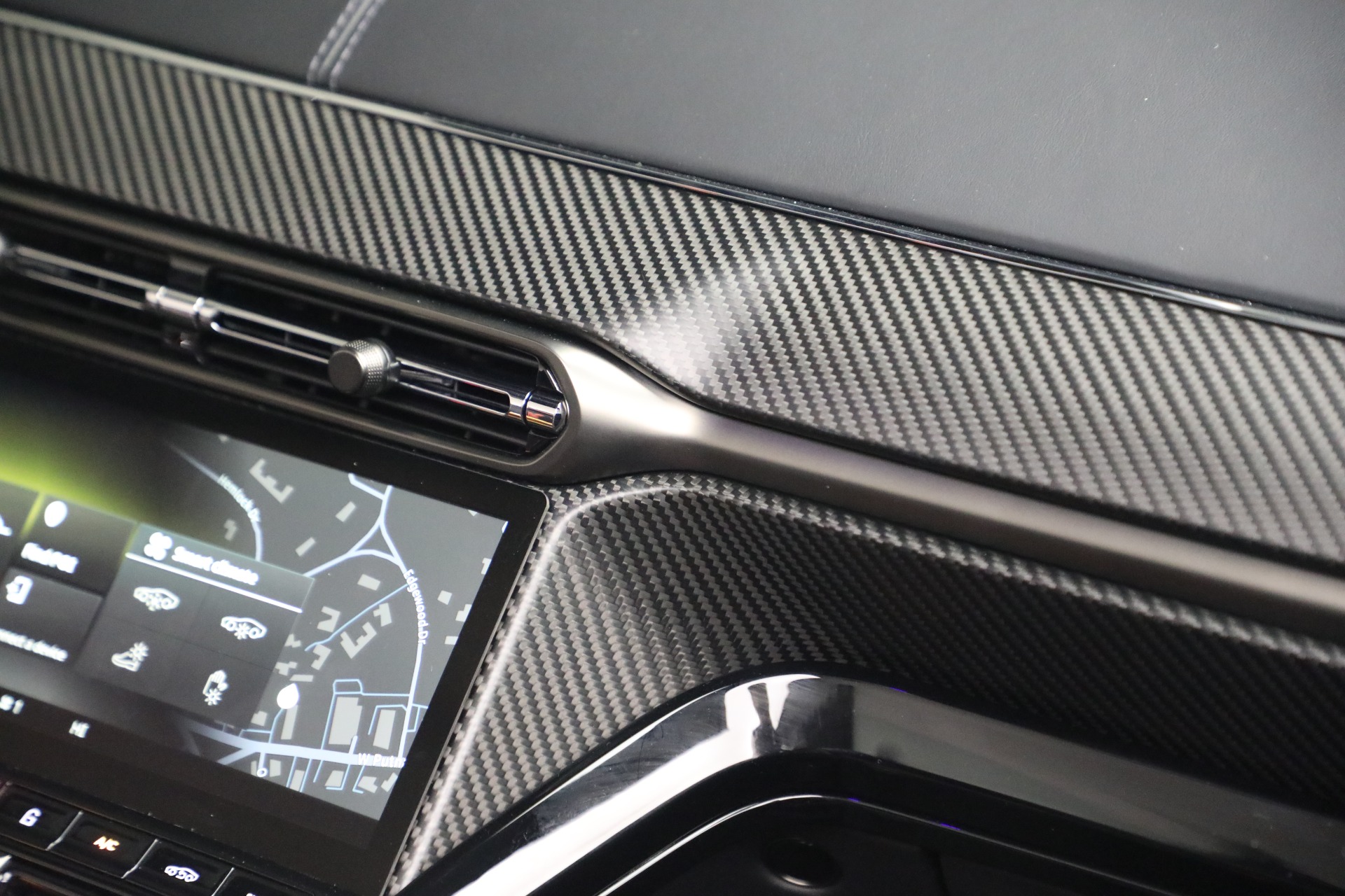 New-2026-Aston-Martin-Vantage-S-Roadster