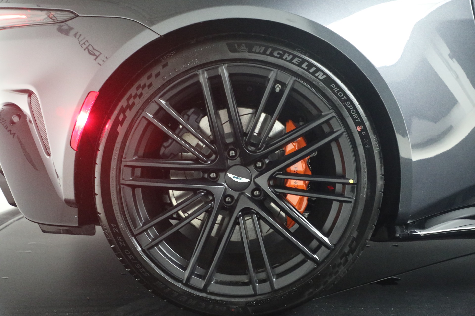 New-2026-Aston-Martin-Vantage-S-Roadster