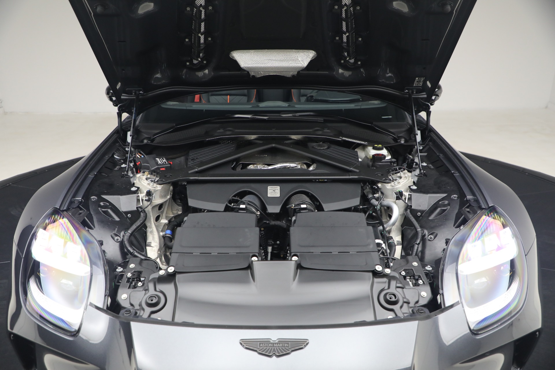 New-2026-Aston-Martin-Vantage-S-Roadster
