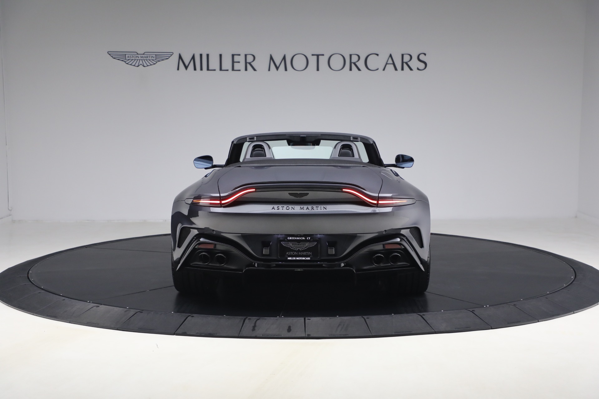 New-2026-Aston-Martin-Vantage-S-Roadster