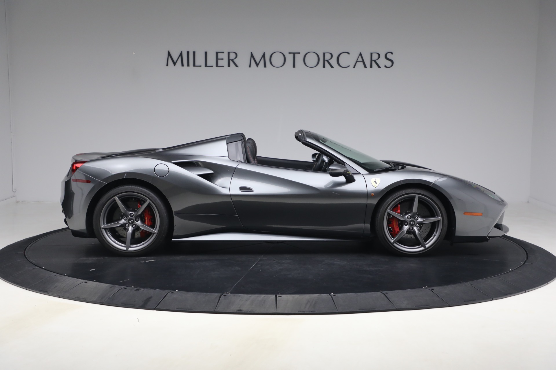 Used-2018-Ferrari-488-Spider