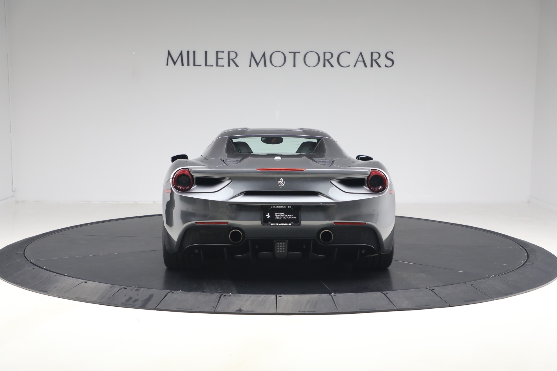 Used-2018-Ferrari-488-Spider
