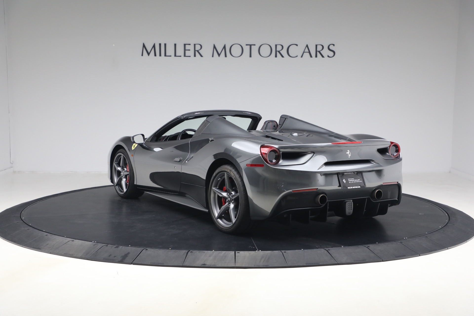 Used-2018-Ferrari-488-Spider