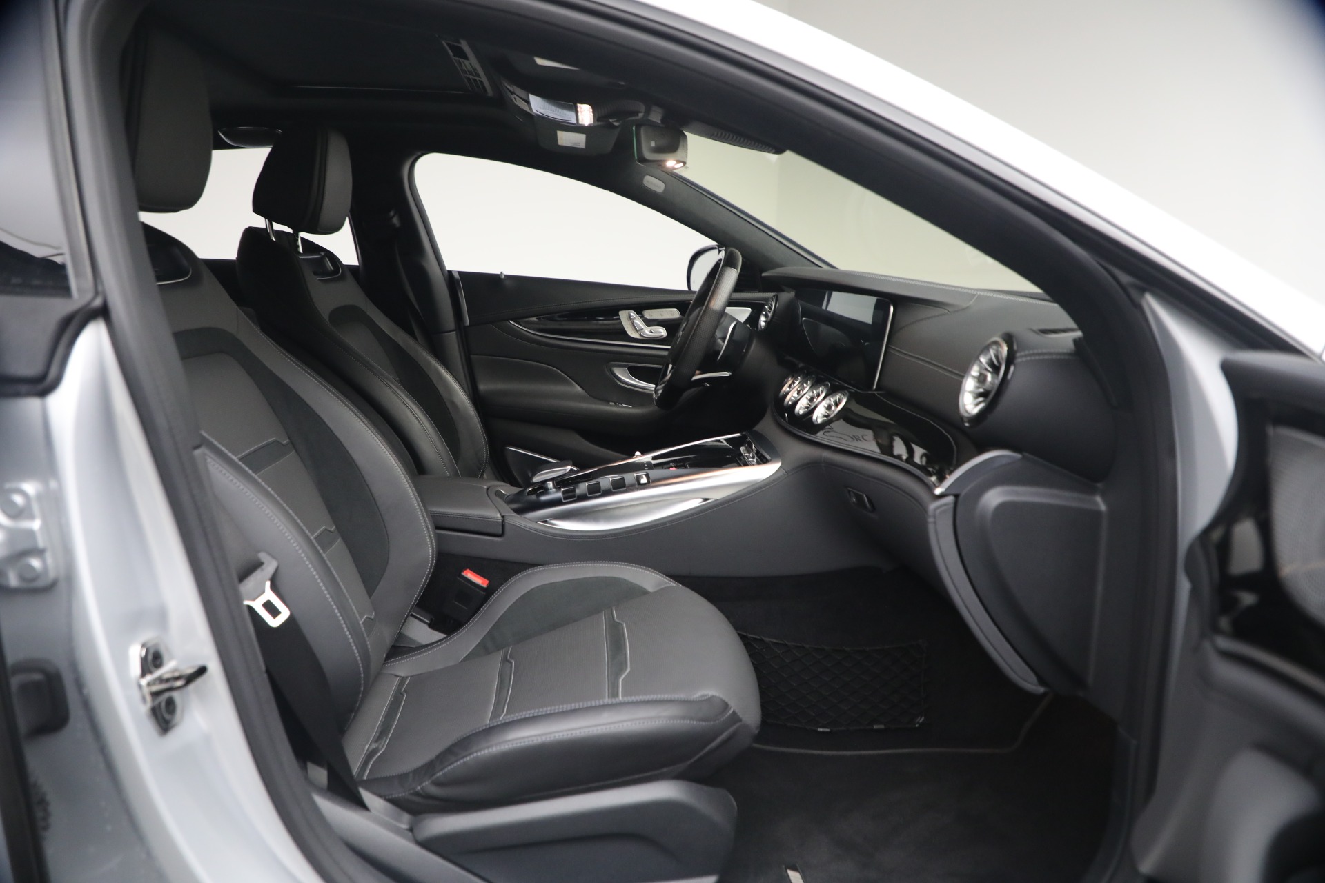 Used-2020-Mercedes-Benz-AMG-GT-63