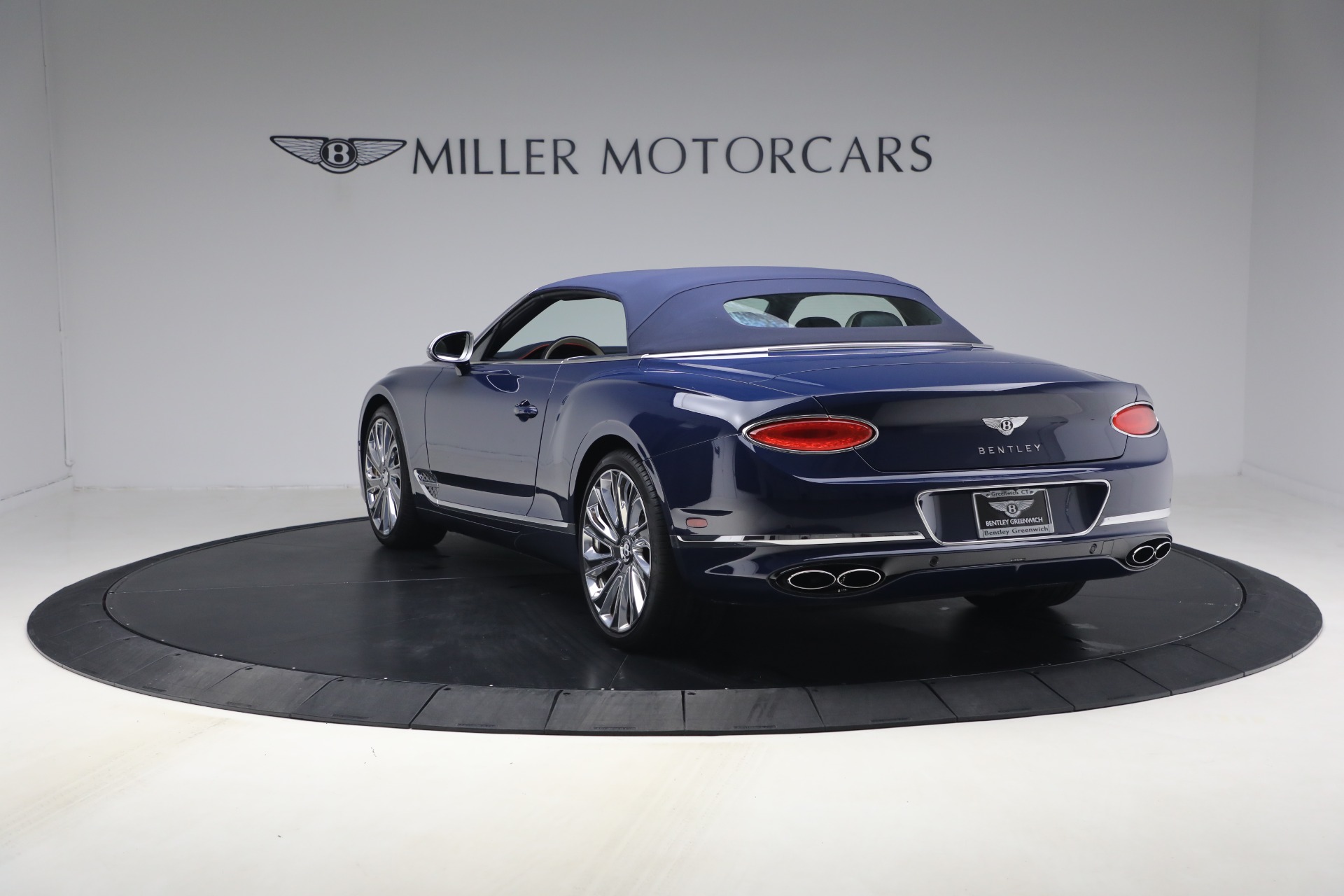 Used-2022-Bentley-Continental-GTC-V8