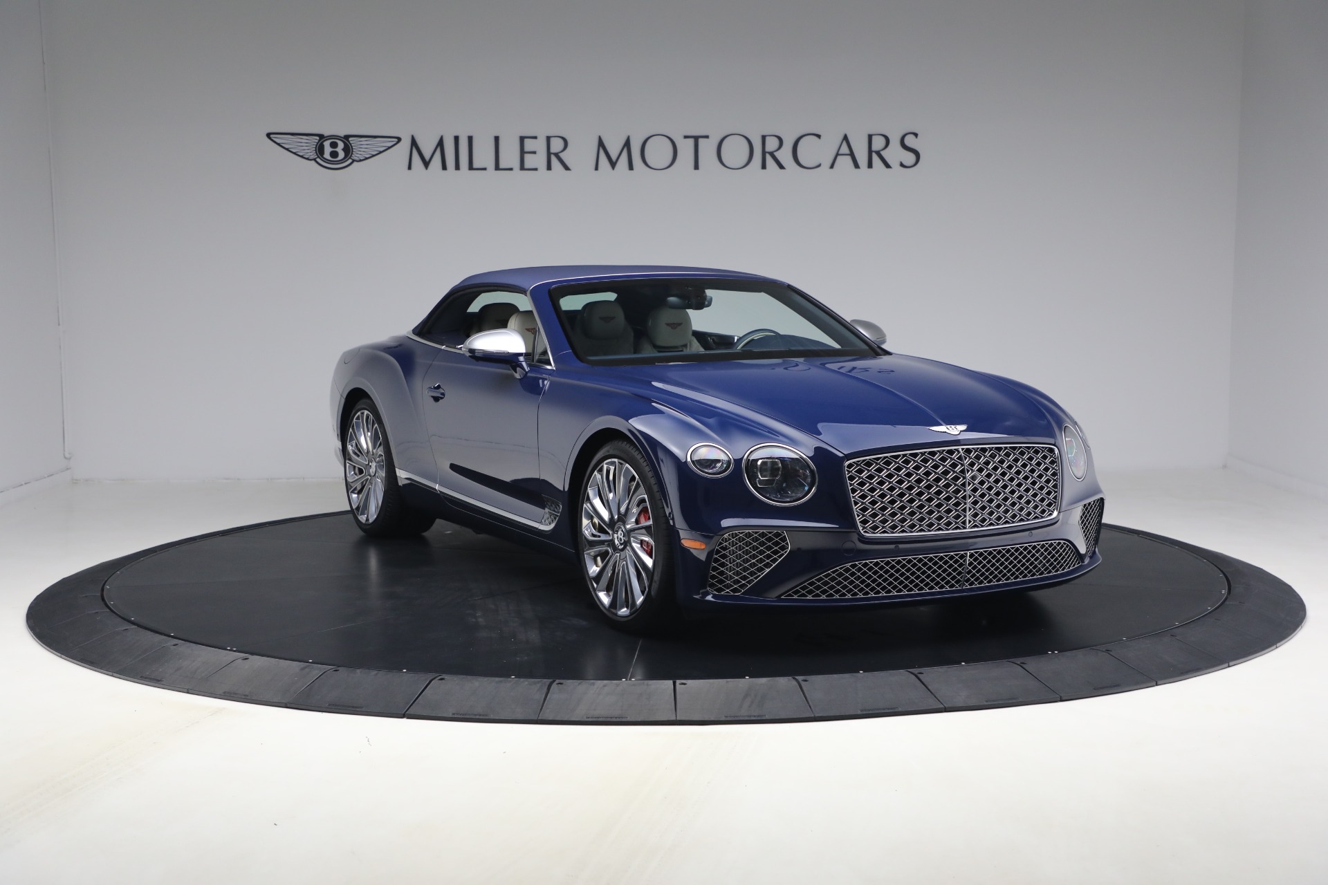 Used-2022-Bentley-Continental-GTC-V8