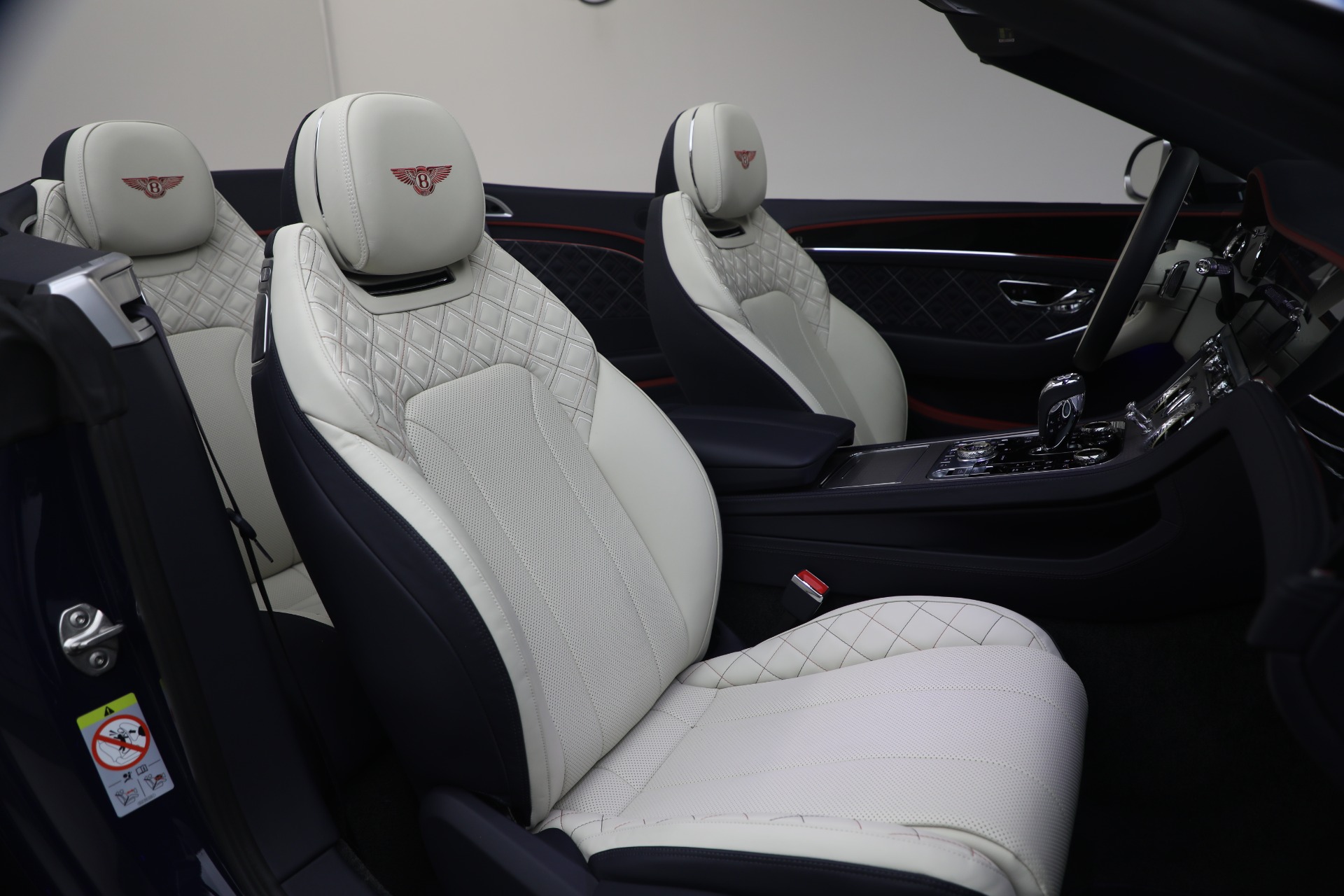 Used-2022-Bentley-Continental-GTC-V8