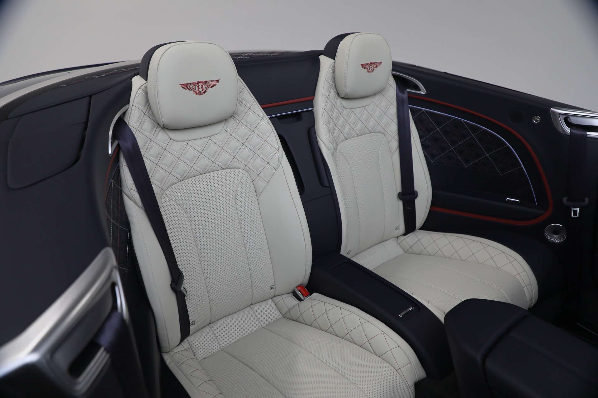 Used-2022-Bentley-Continental-GTC-V8