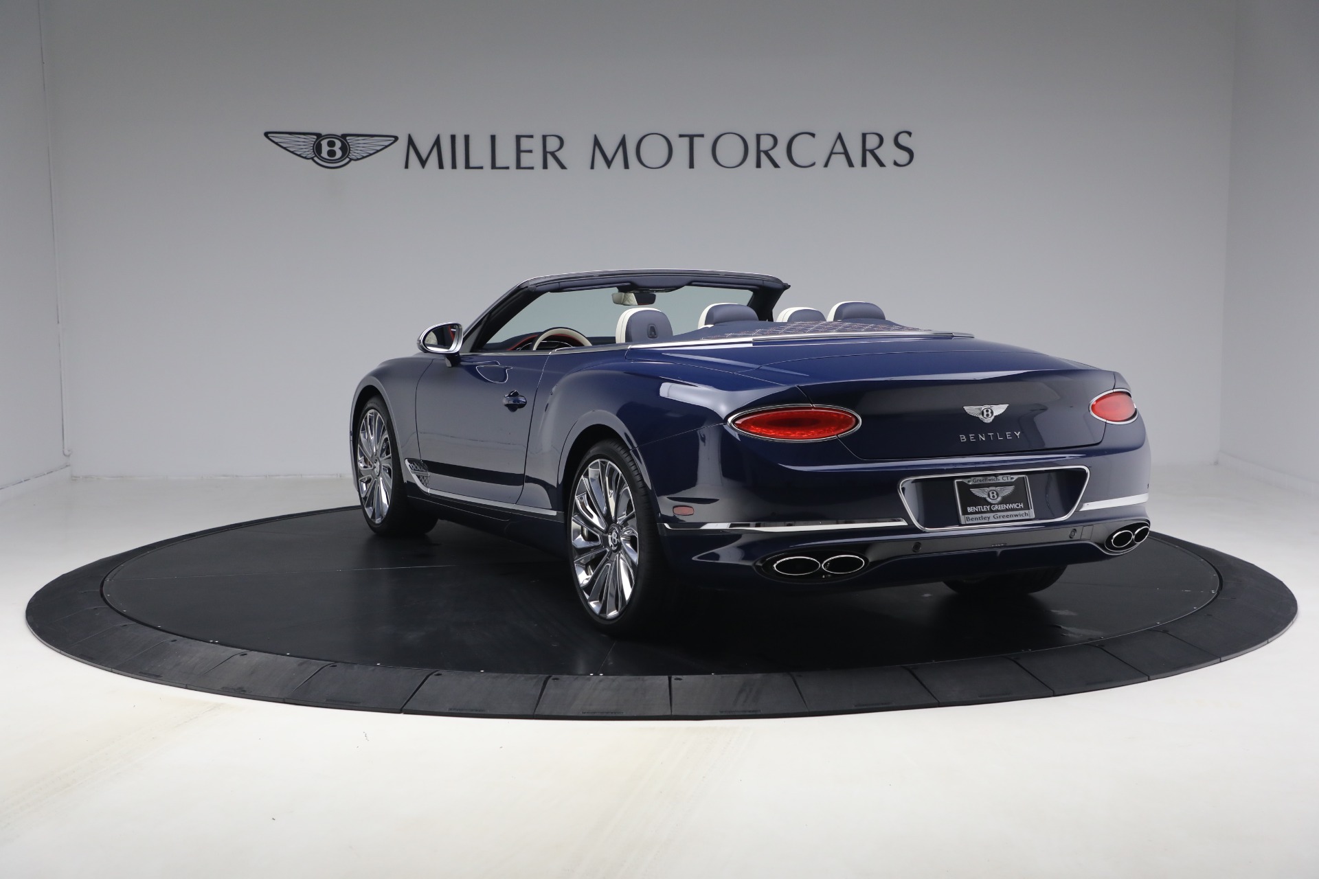 Used-2022-Bentley-Continental-GTC-V8