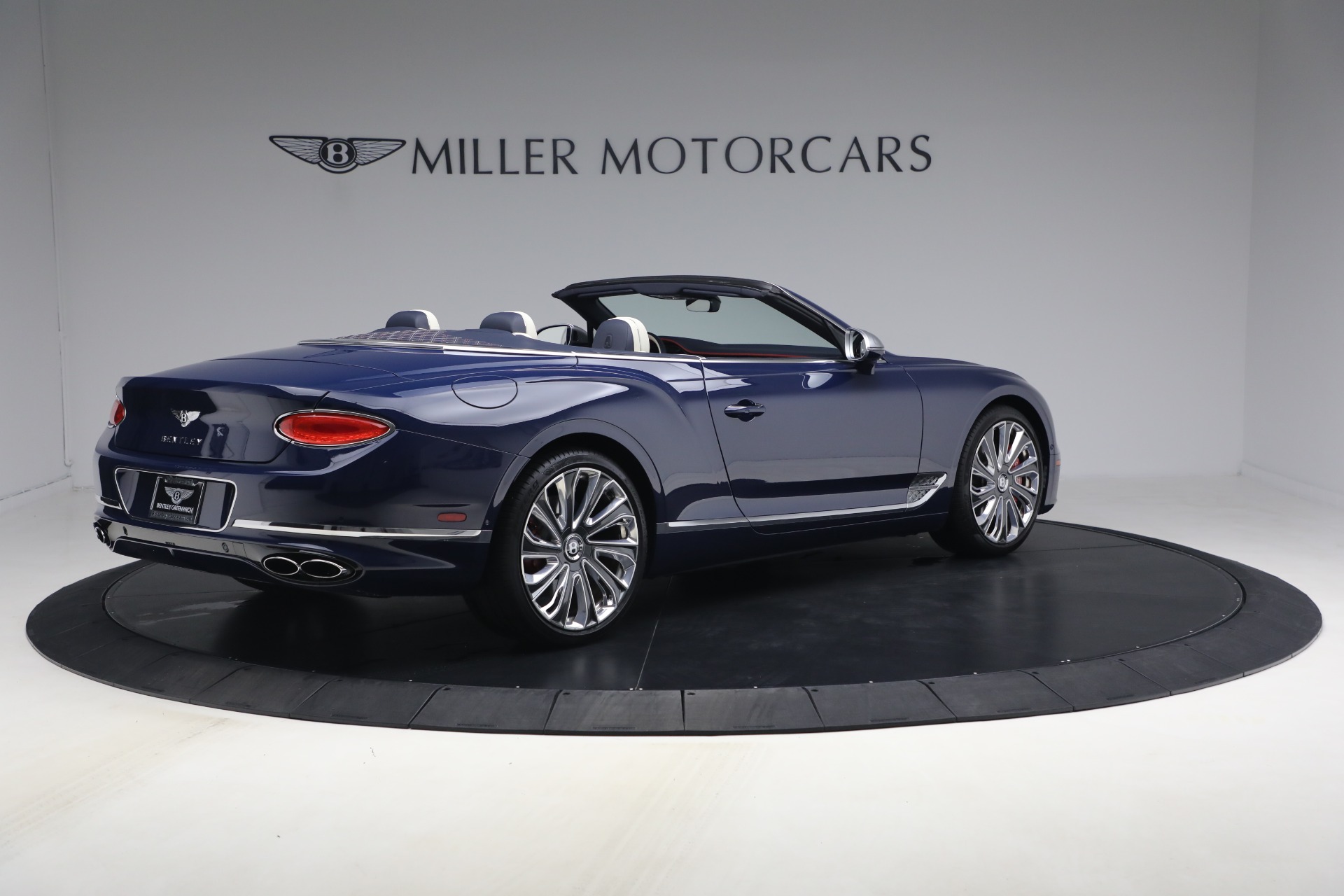 Used-2022-Bentley-Continental-GTC-V8