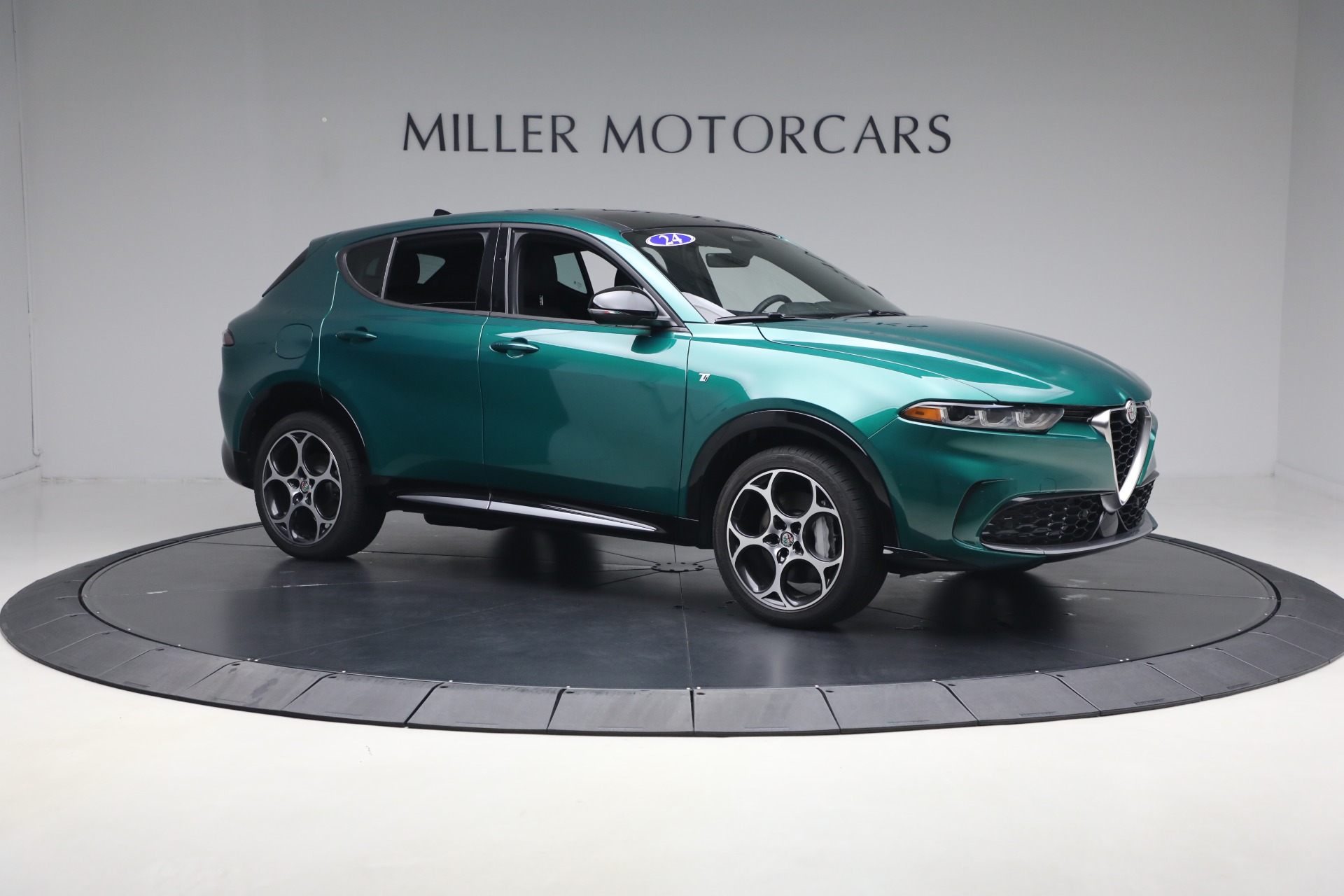 Used-2024-Alfa-Romeo-Tonale-Hybrid-Ti