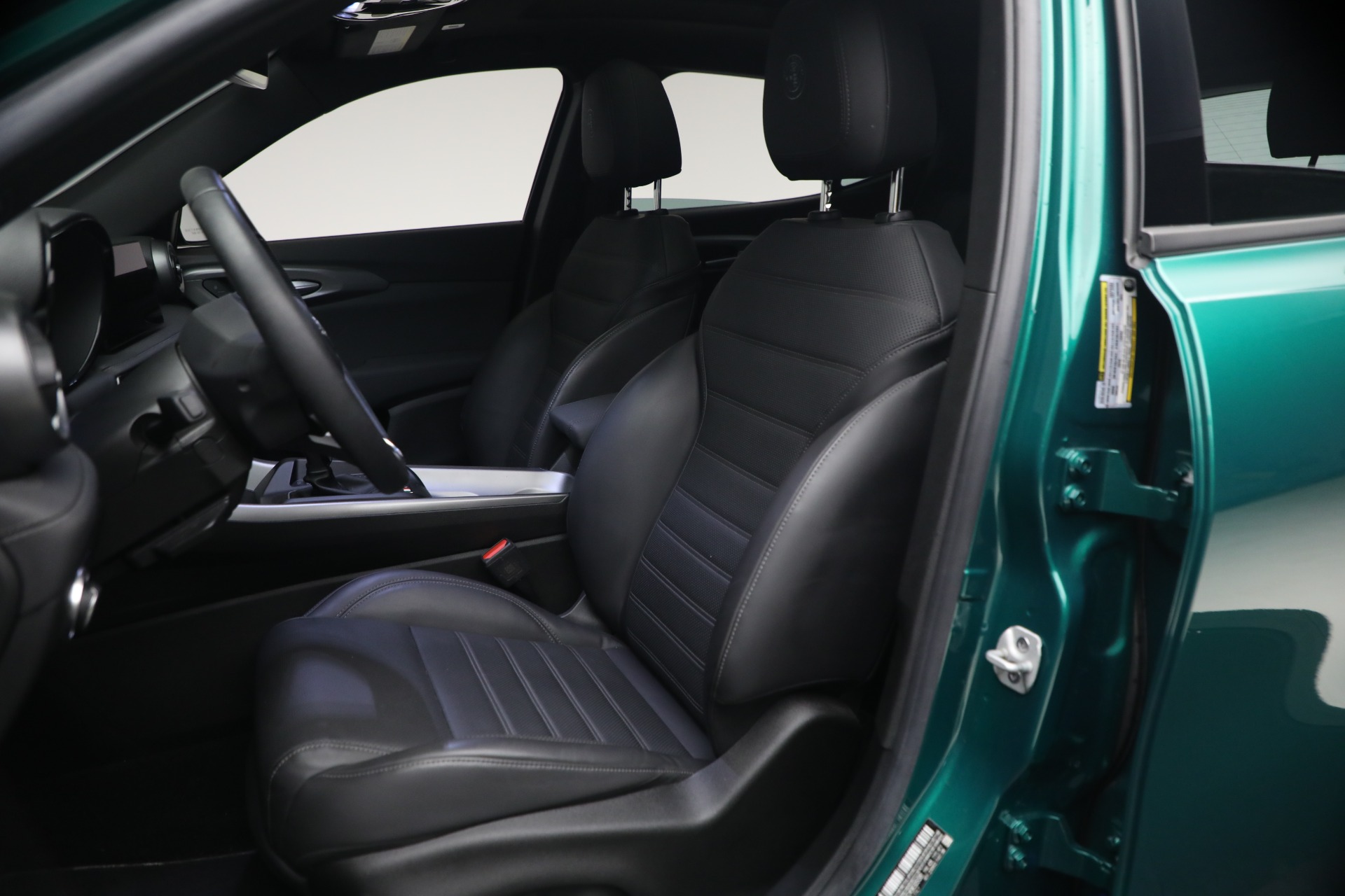 Used-2024-Alfa-Romeo-Tonale-Hybrid-Ti