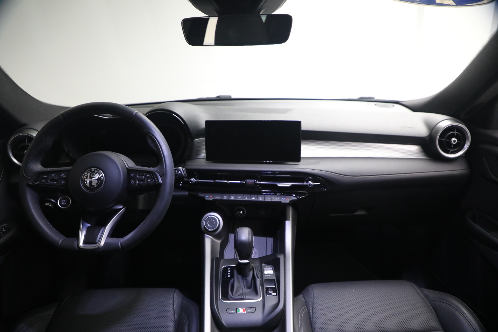Used-2024-Alfa-Romeo-Tonale-Hybrid-Ti