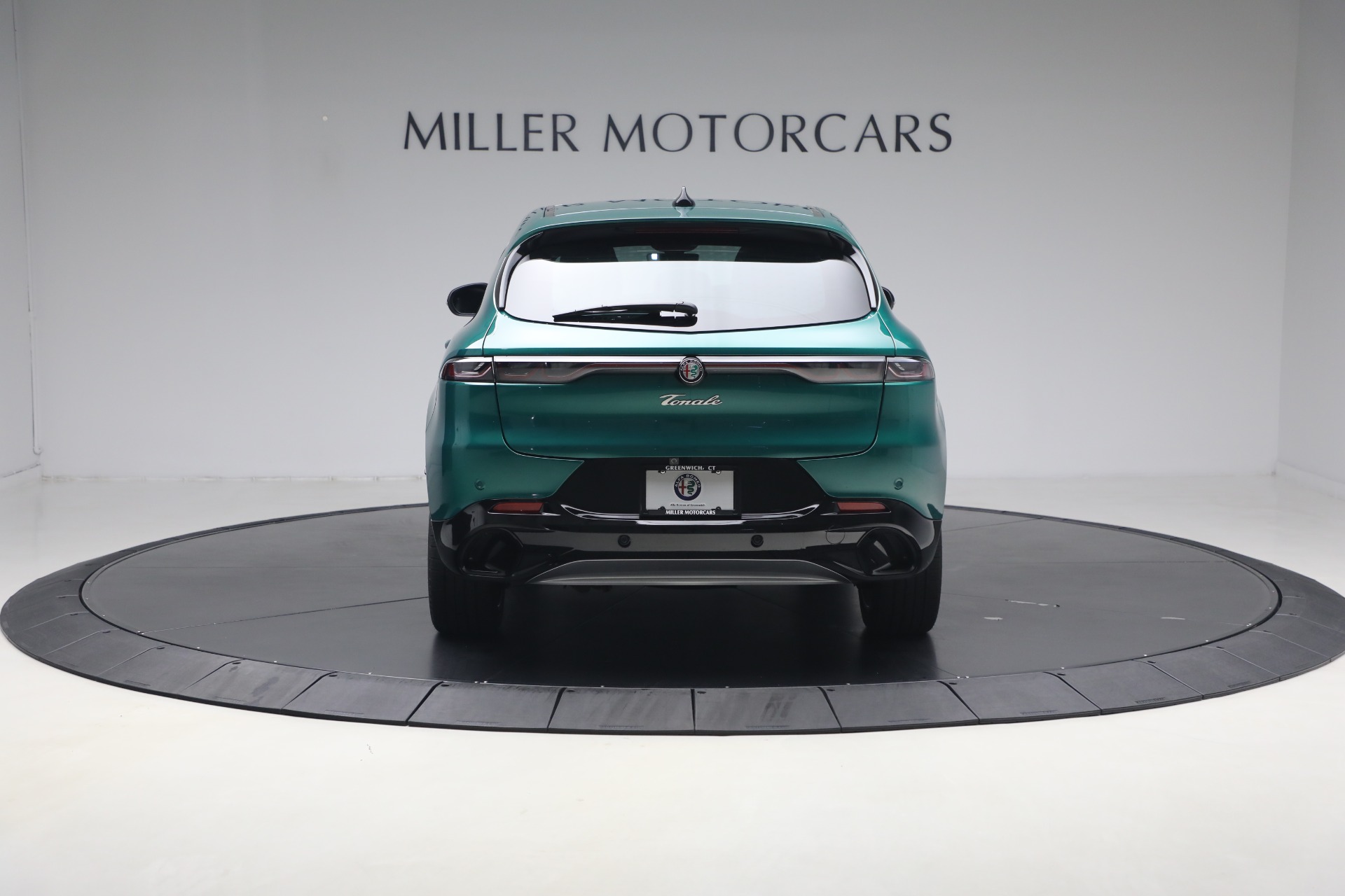 Used-2024-Alfa-Romeo-Tonale-Hybrid-Ti