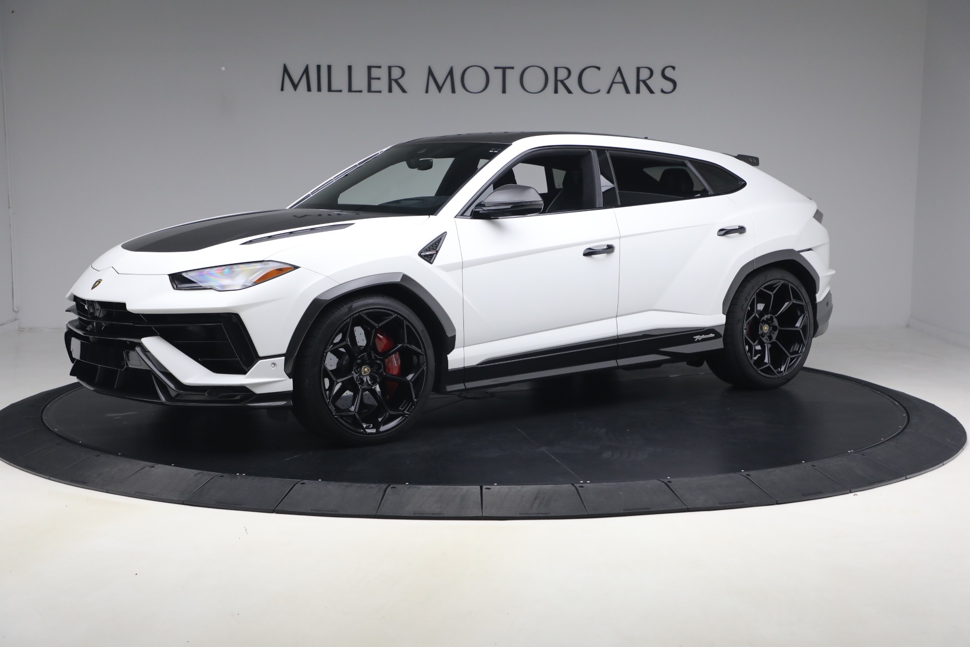 Used-2024-Lamborghini-Urus-Performante
