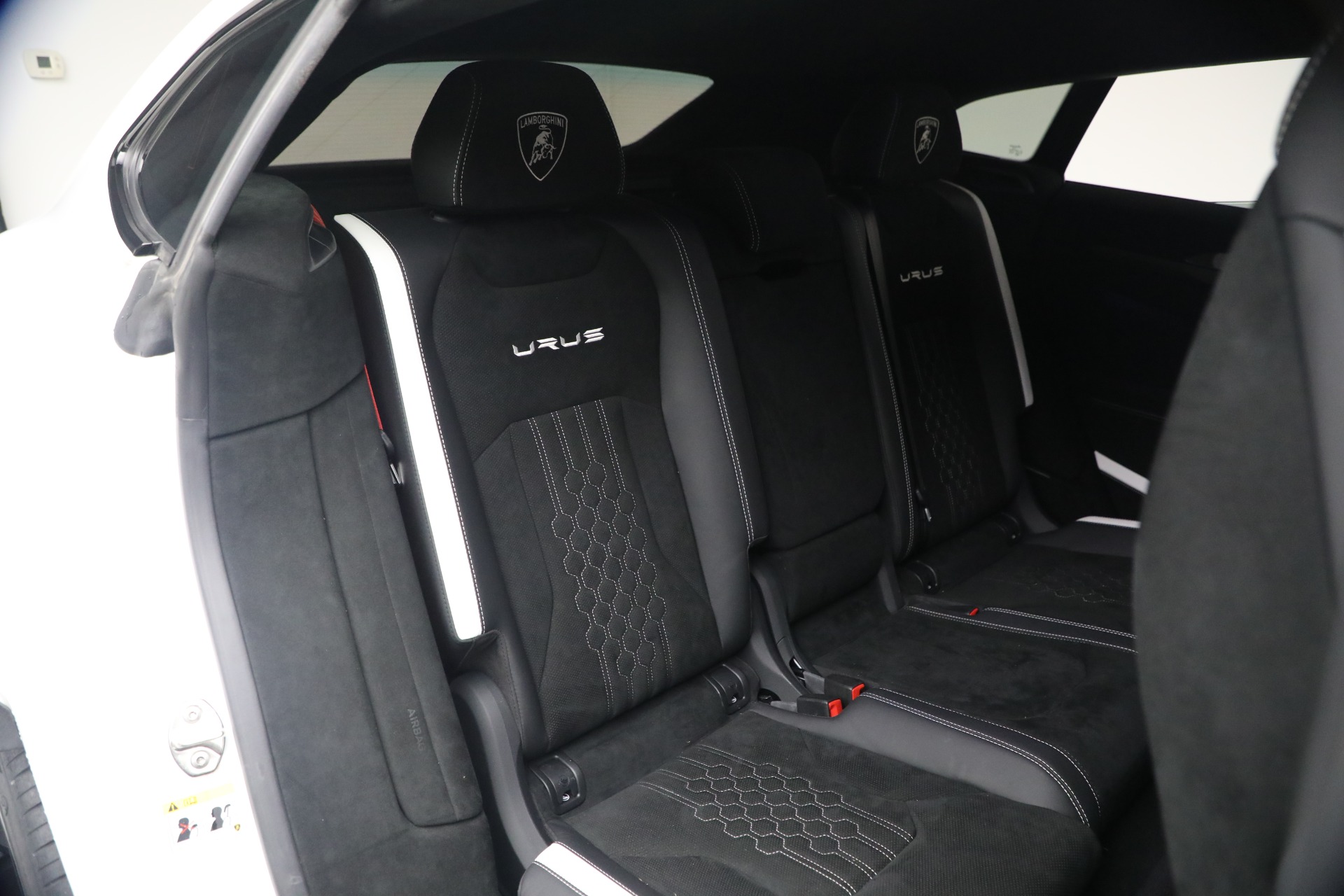 Used-2024-Lamborghini-Urus-Performante