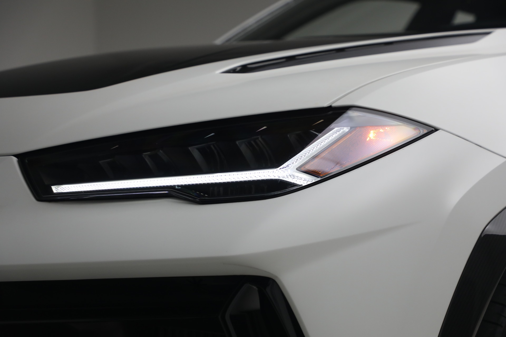 Used-2024-Lamborghini-Urus-Performante