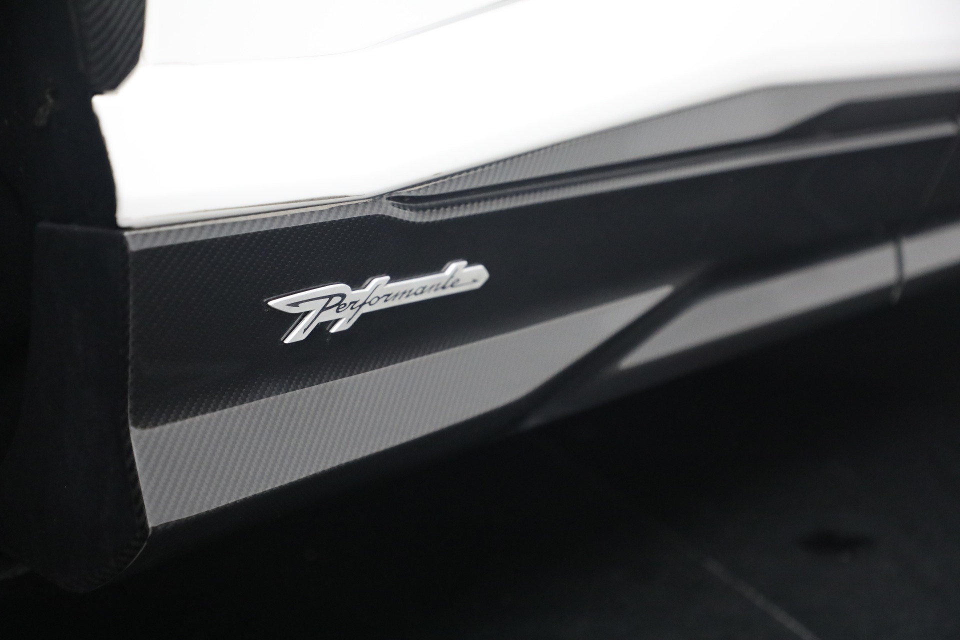 Used-2024-Lamborghini-Urus-Performante