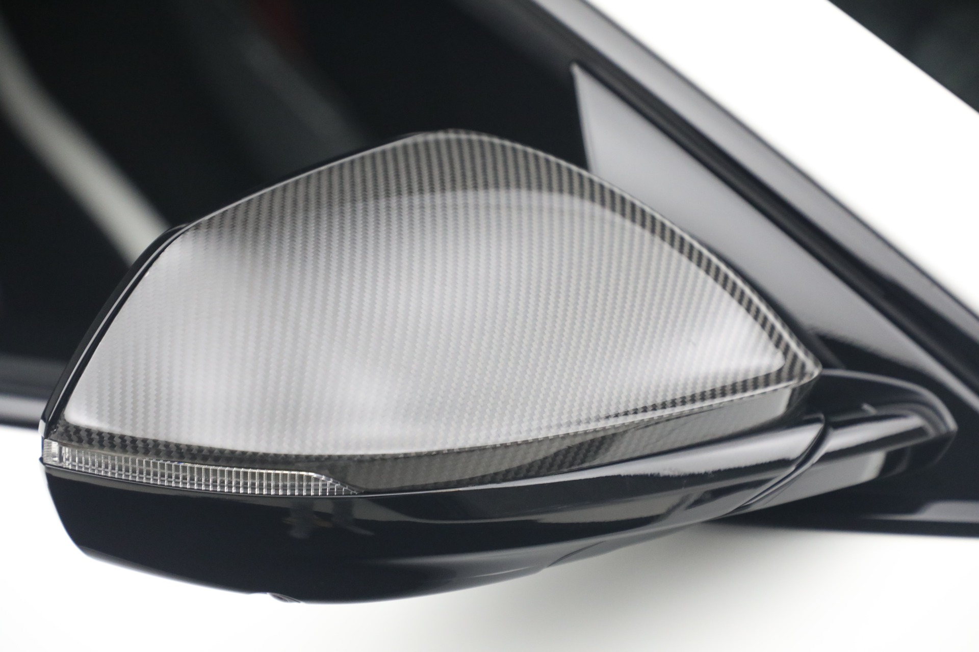 Used-2024-Lamborghini-Urus-Performante