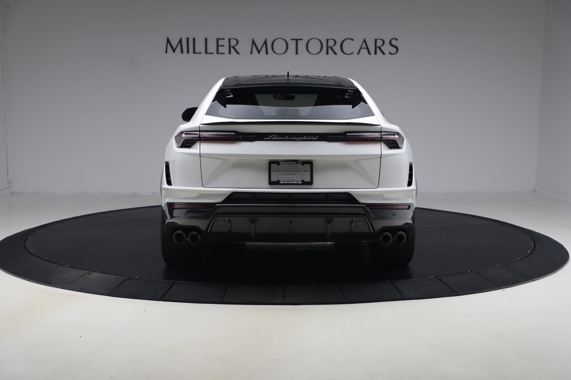 Used-2024-Lamborghini-Urus-Performante