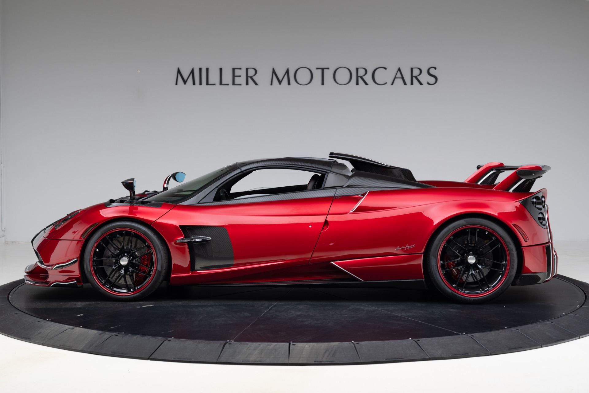 Used-2020-Pagani-Huayra-Roadster-BC