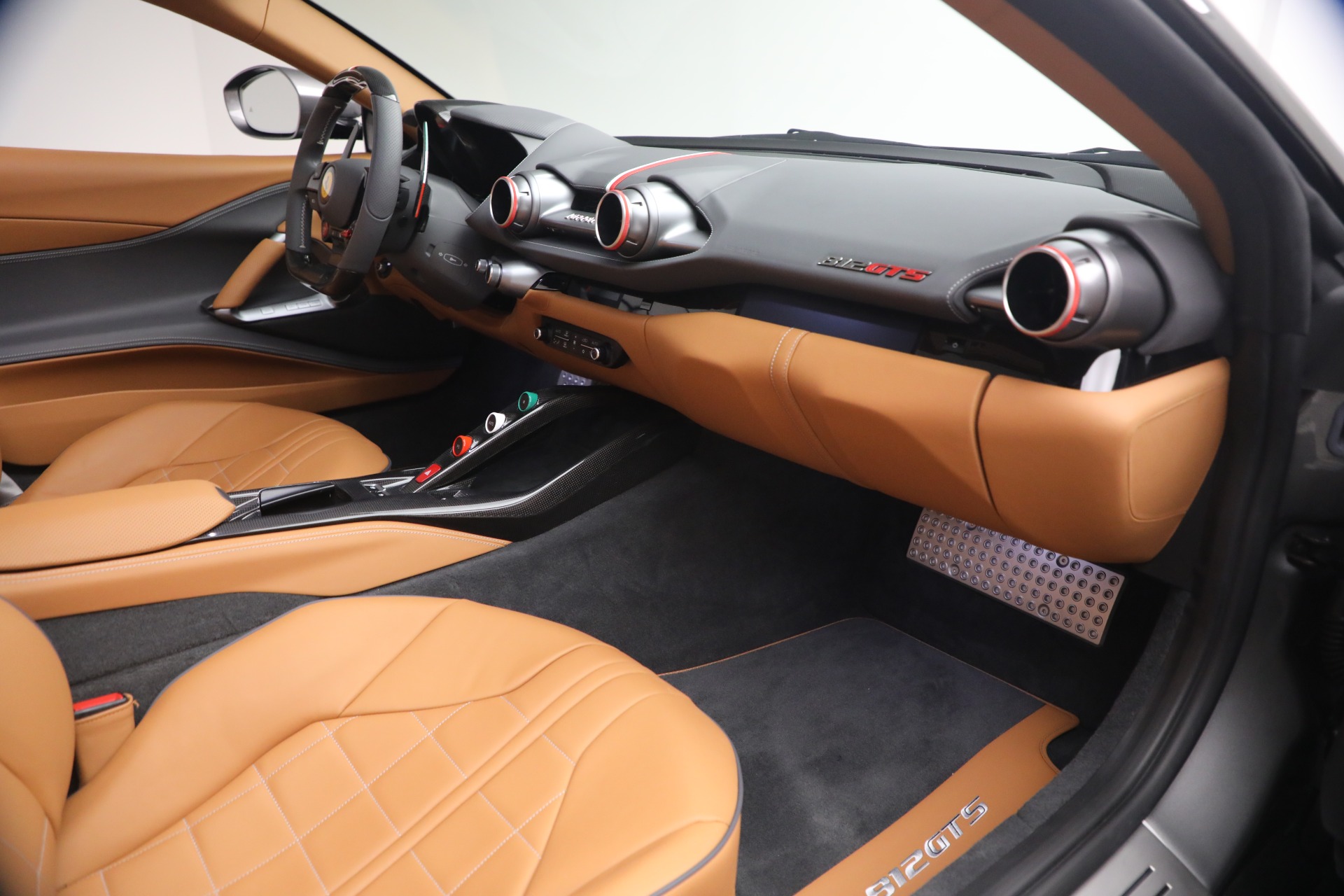 Used-2023-Ferrari-812-GTS