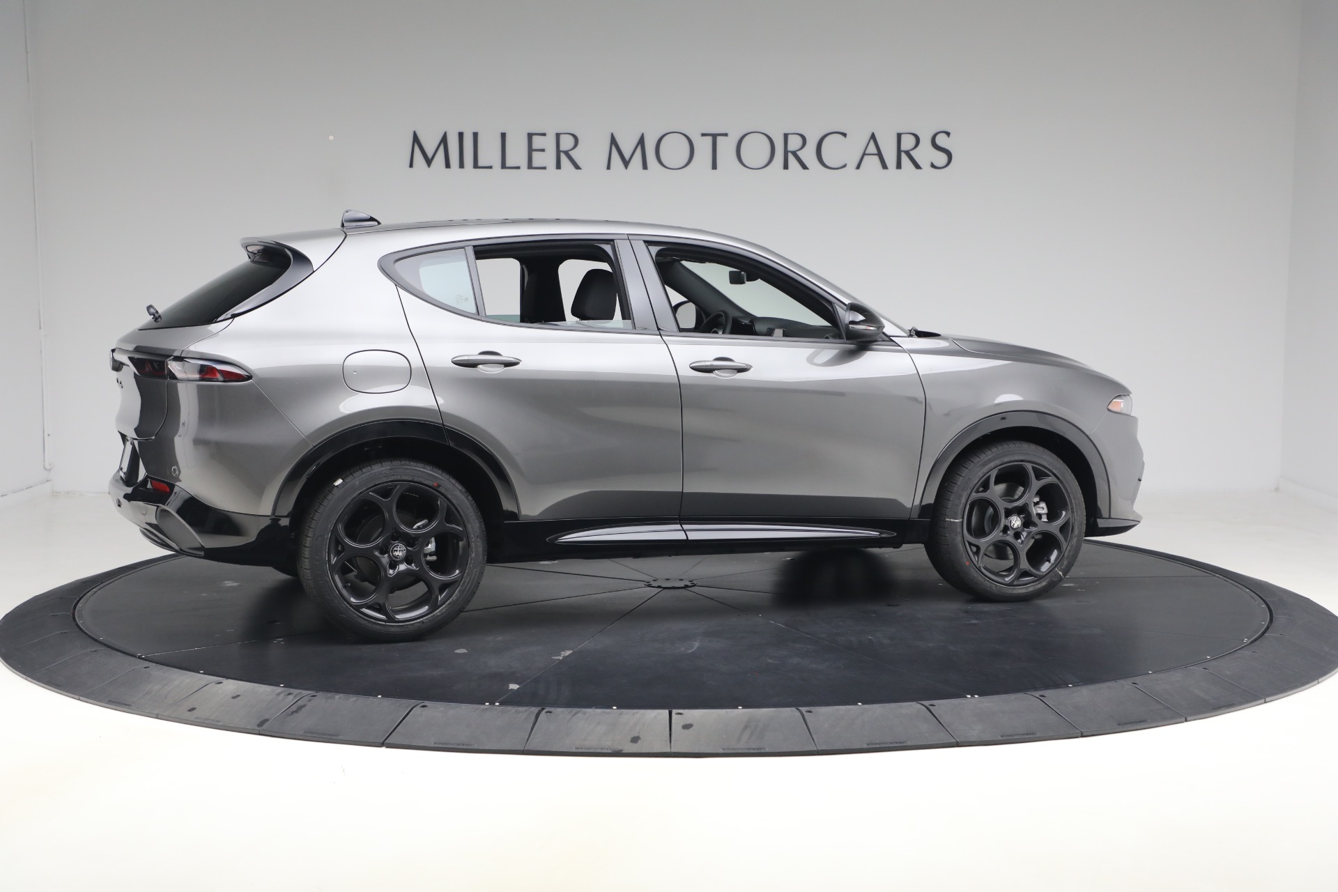 New-2026-Alfa-Romeo-Tonale-Sprint