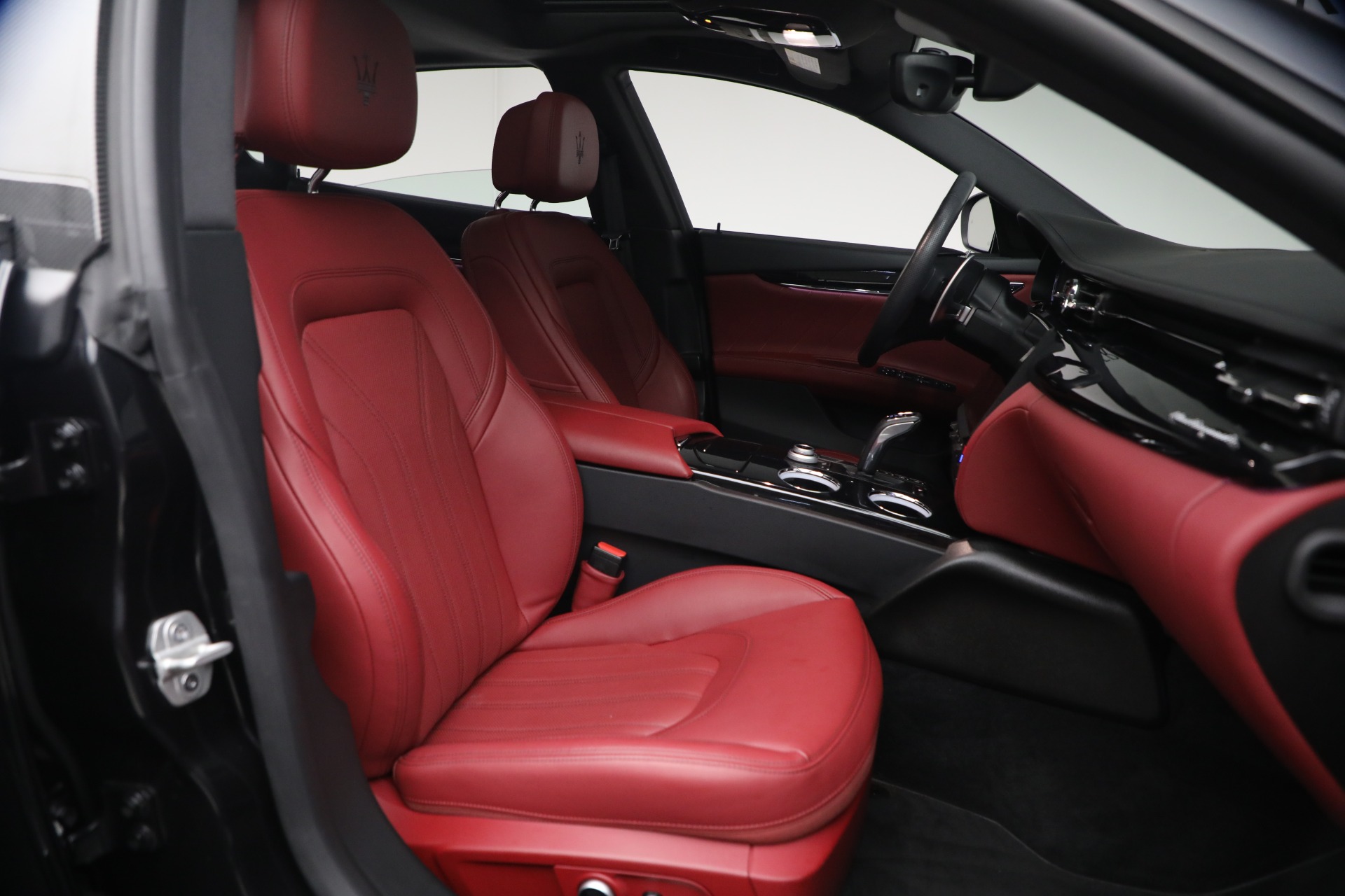 Used-2022-Maserati-Quattroporte-Modena-Q4
