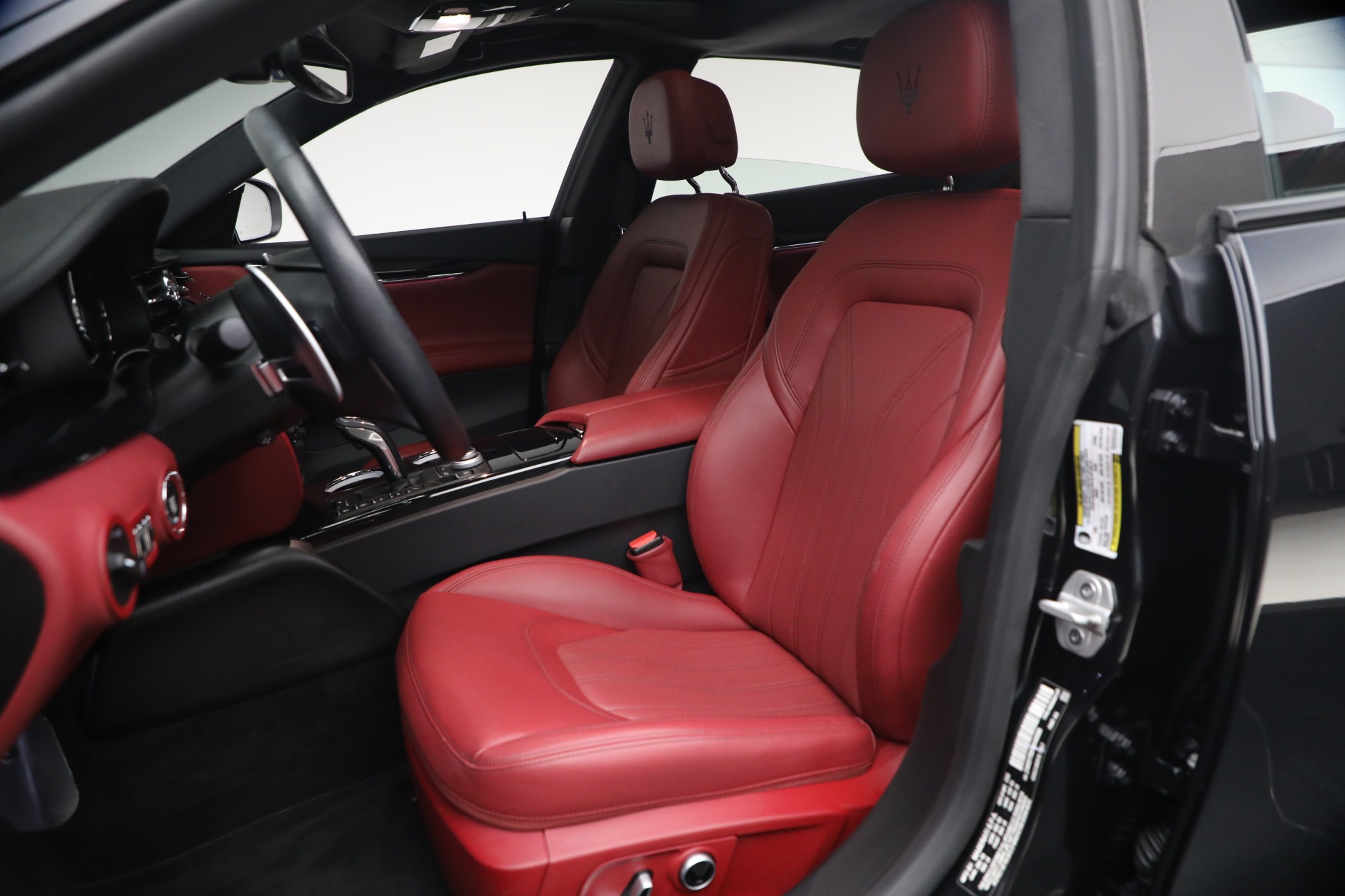 Used-2022-Maserati-Quattroporte-Modena-Q4