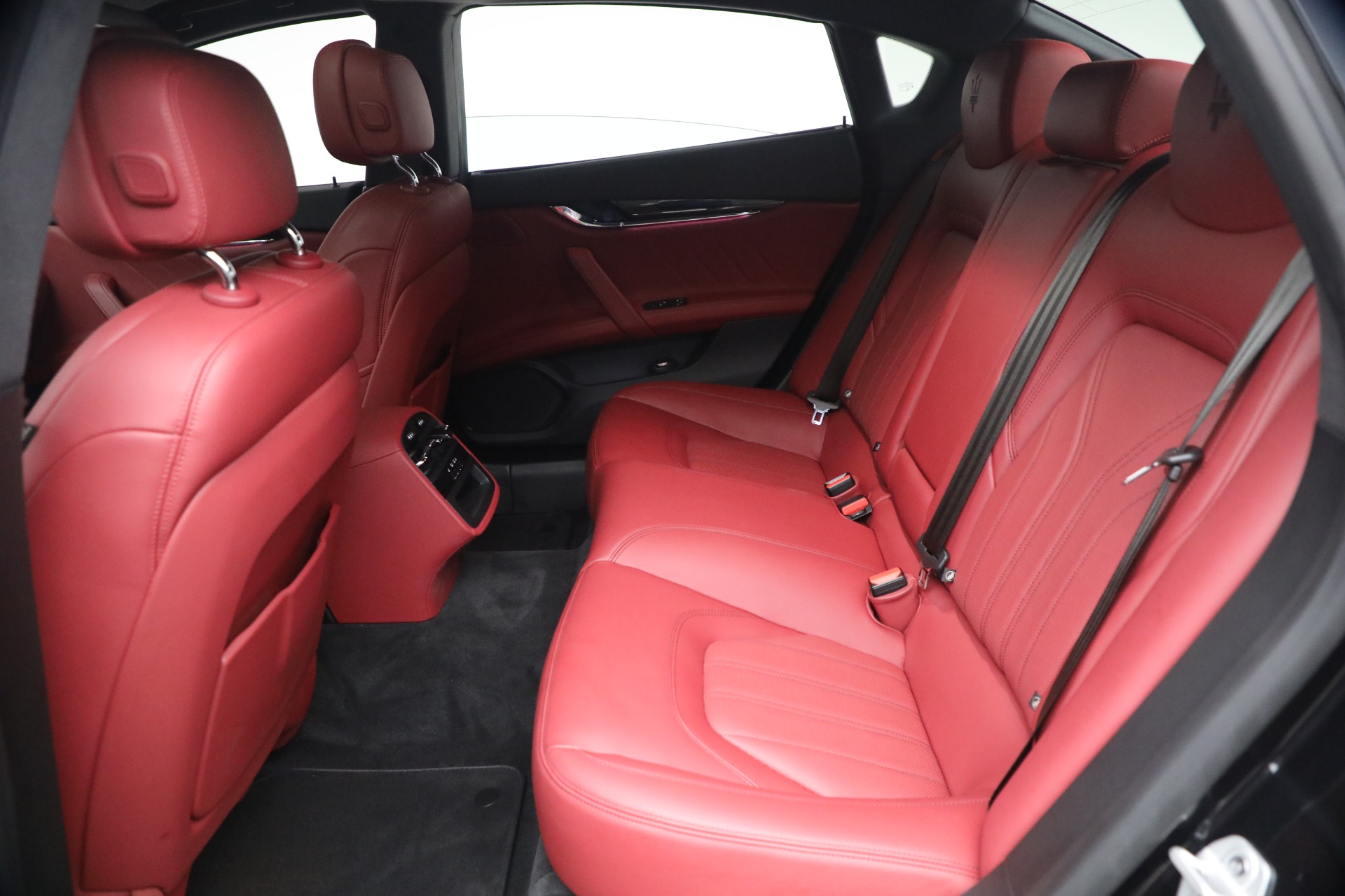 Used-2022-Maserati-Quattroporte-Modena-Q4